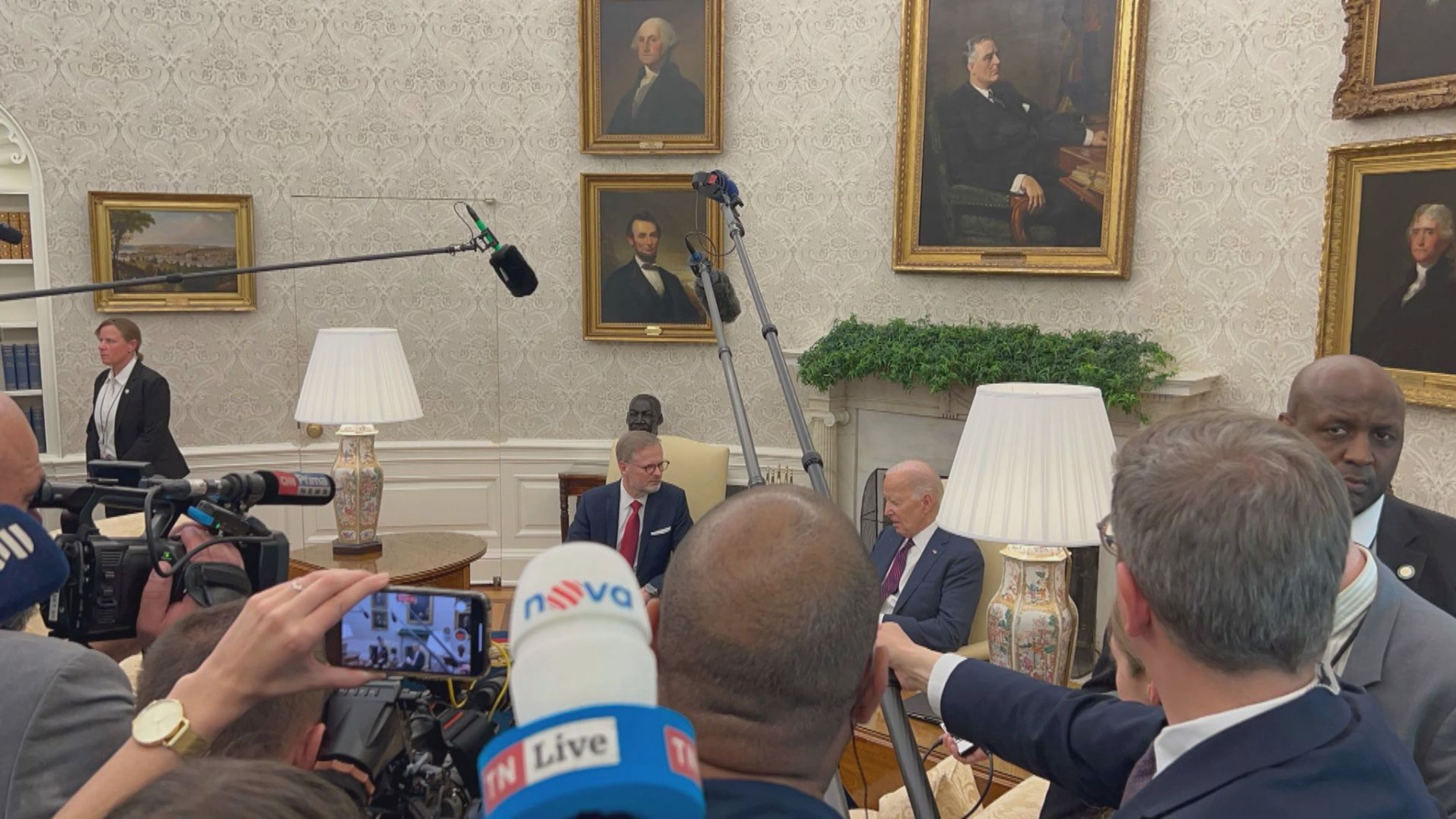 Premiér Fiala na setkání s Joe Bidenem - Premiér Fiala na setkání s Joe Bidenem (10/13)