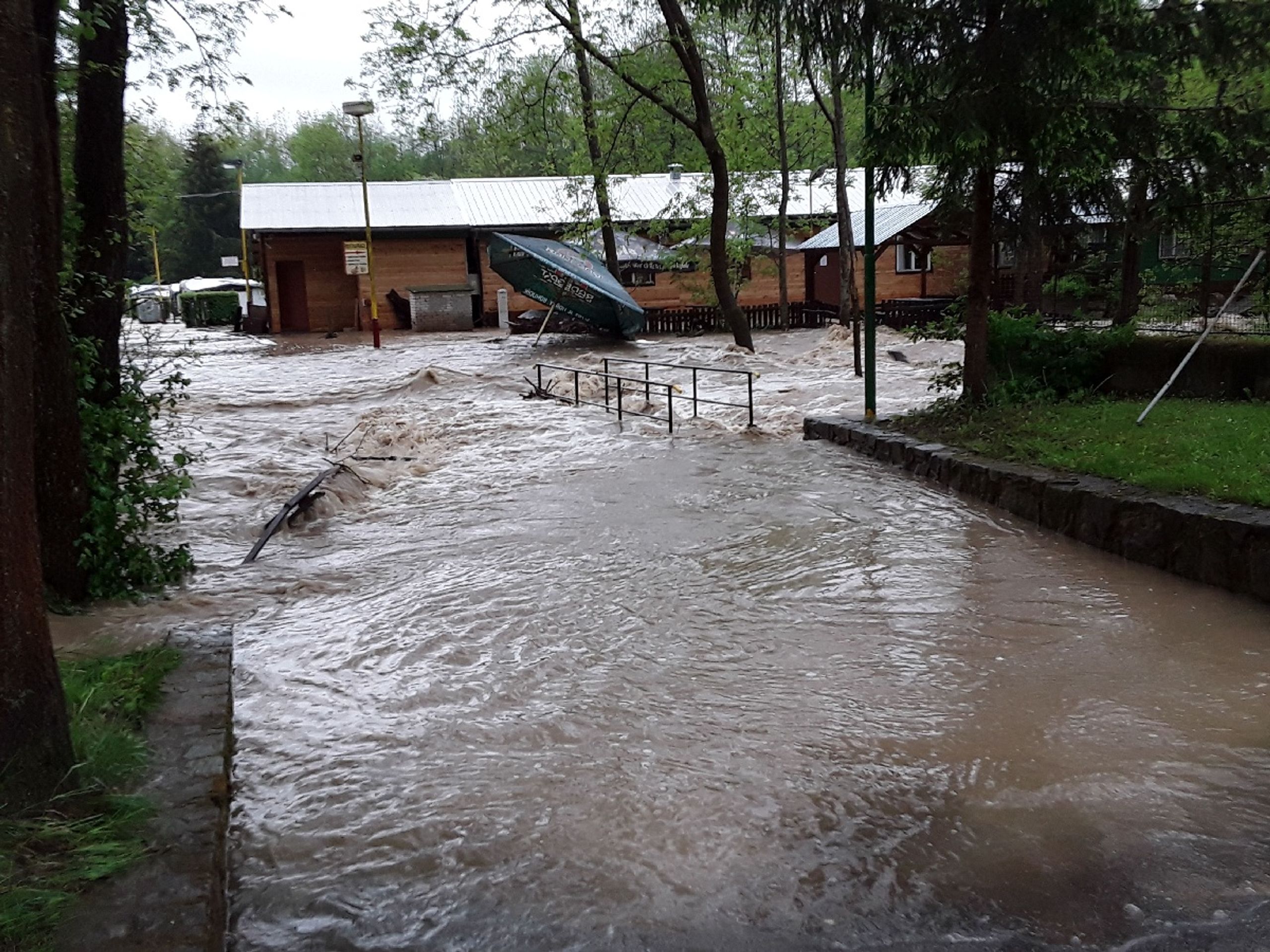 Situace na Hodonínsku (2) - Déšť a povodně (14/16)