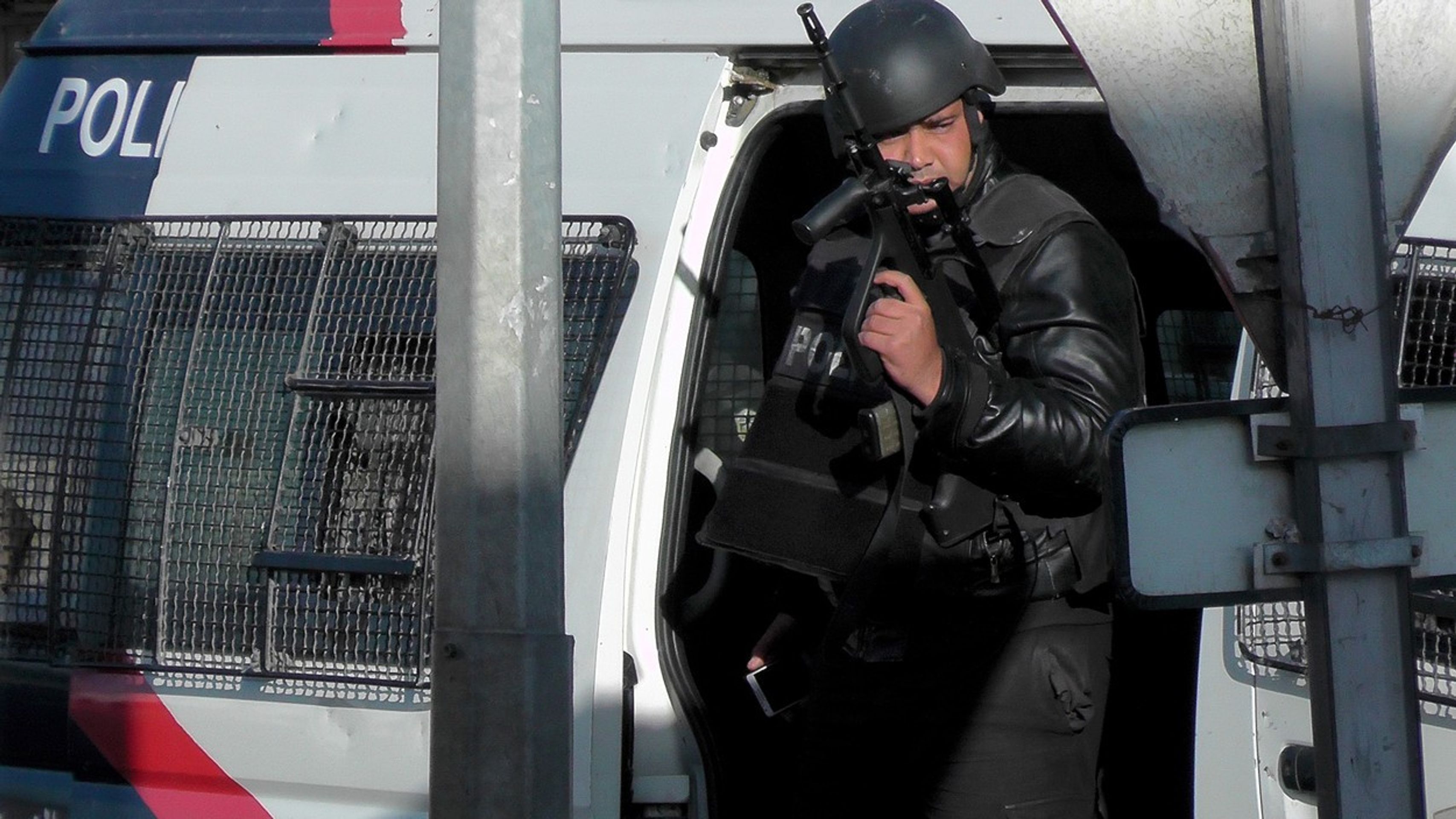 Boje ISIS a tuniské policie - 4 - GALERIE: Střety Islámského státu a tuniské policie (2/5)