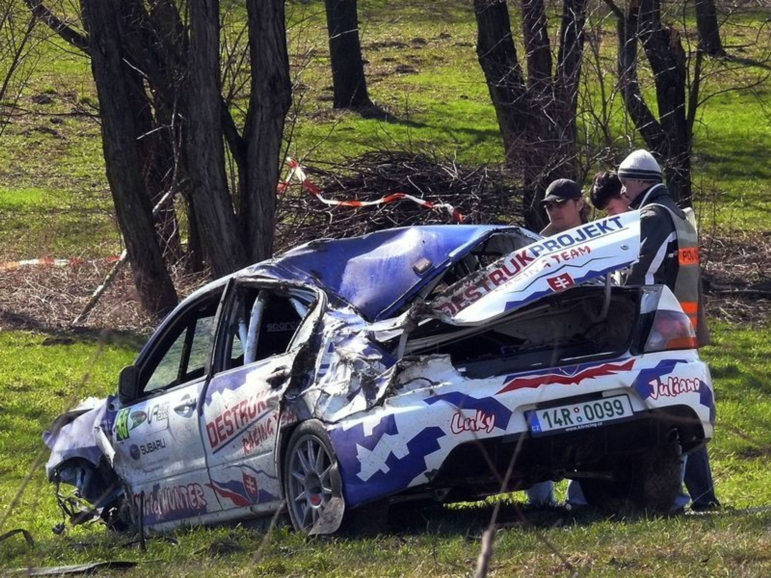 Nehoda při Valašské rallye - Fotogalerie - Nehoda při Valašské rallye (3/6)