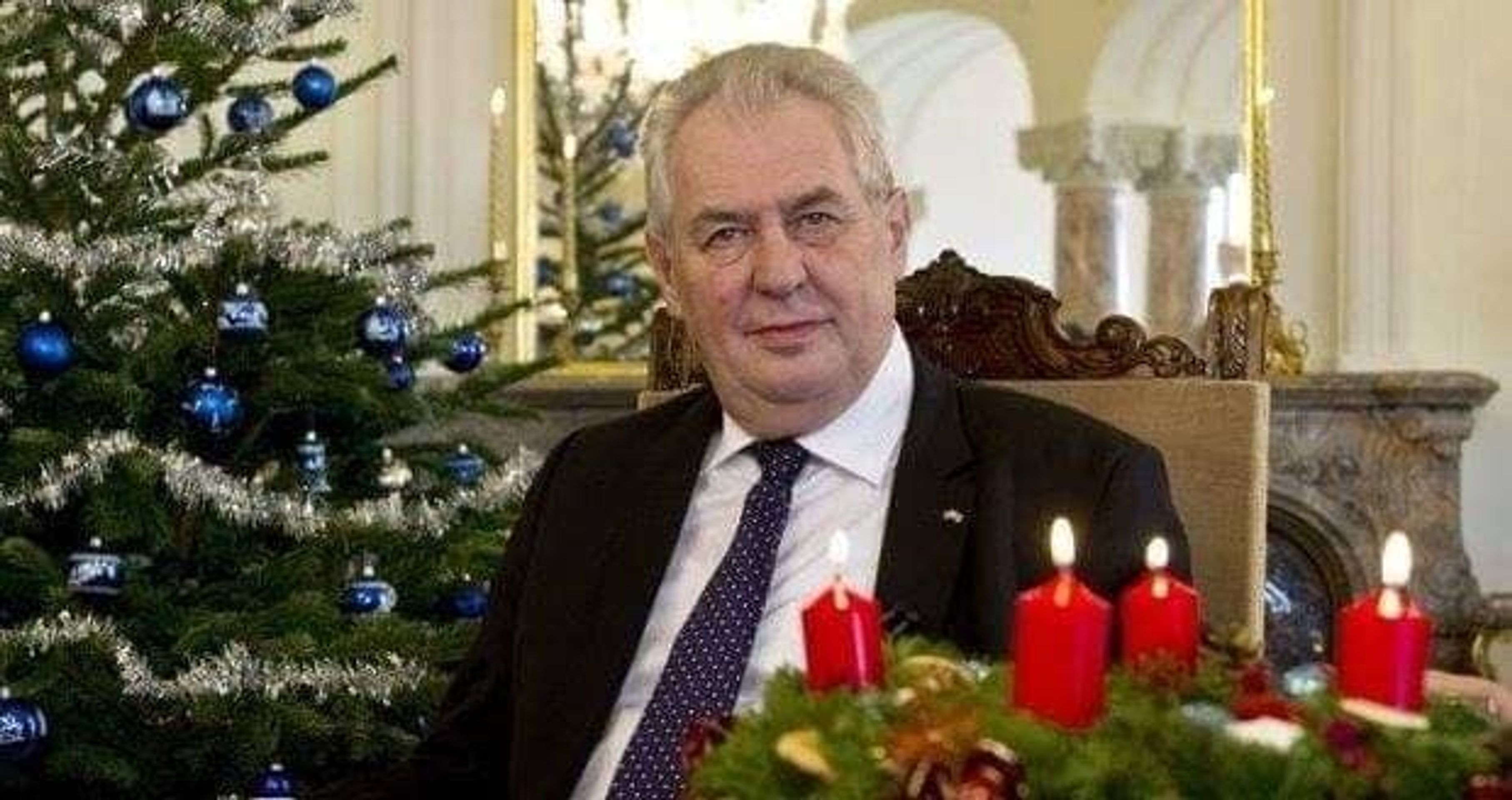 Adventní věnce prezidenta Miloše Zemana od Pavla Kočiše - 1 - GALERIE: Adventní věnce prezidenta Miloše Zemana (1/6)