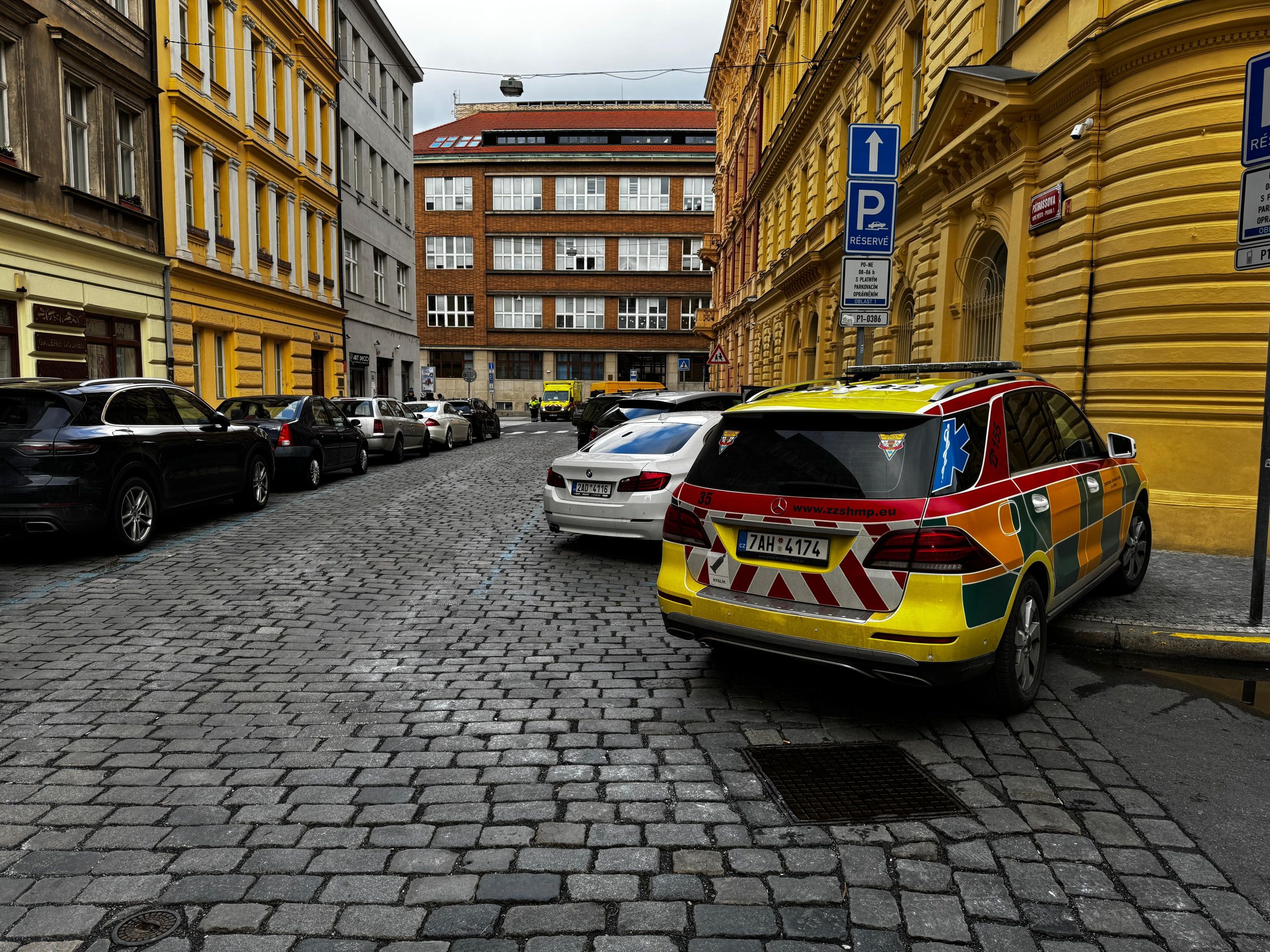Smrt mladé cizinky v centru Prahy (1) - Smrt mladé cizinky v centru Prahy (4/5)