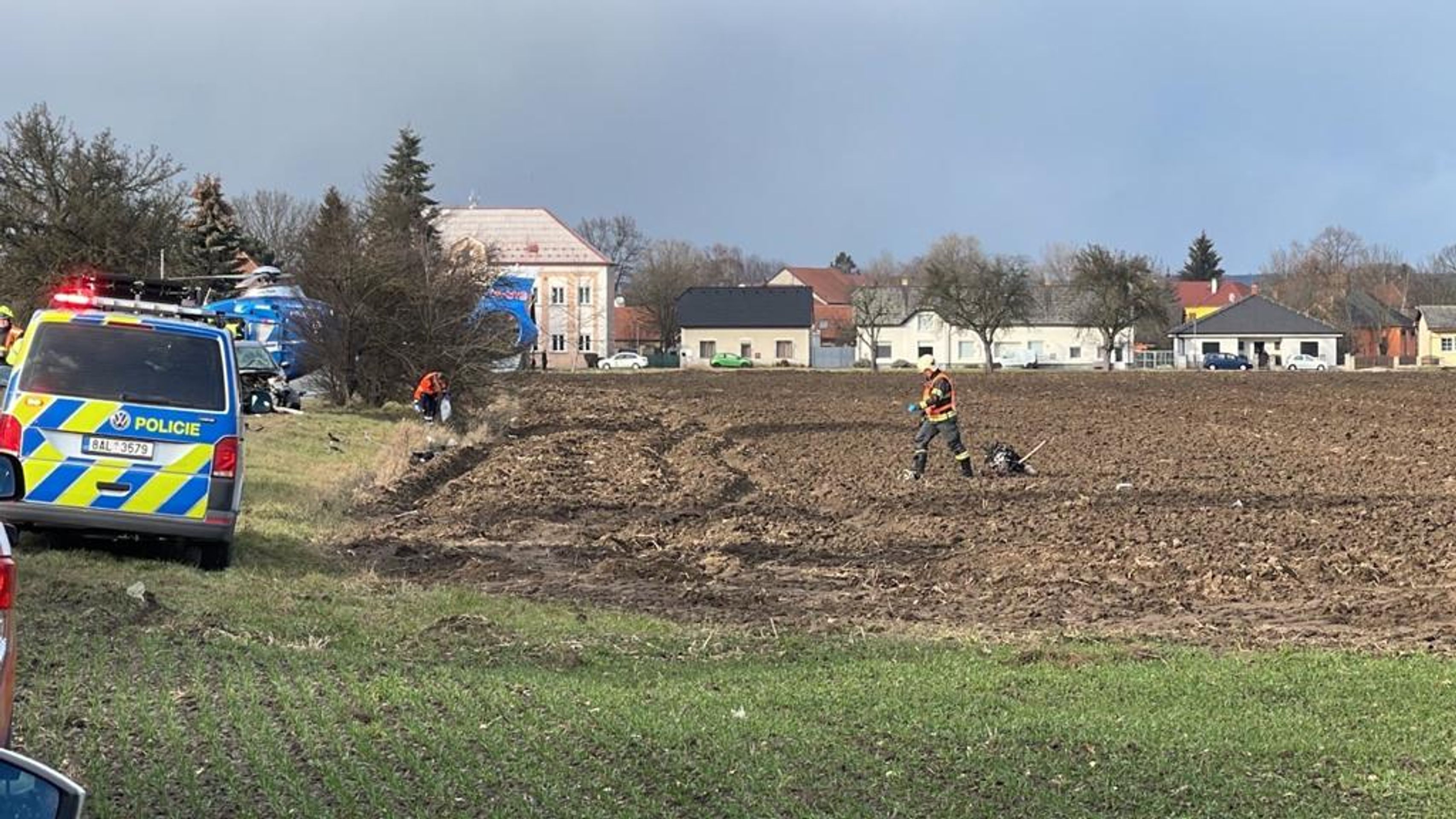 Vážná nehoda na Mělnicku - Vážná nehoda na Mělnicku (4/7)