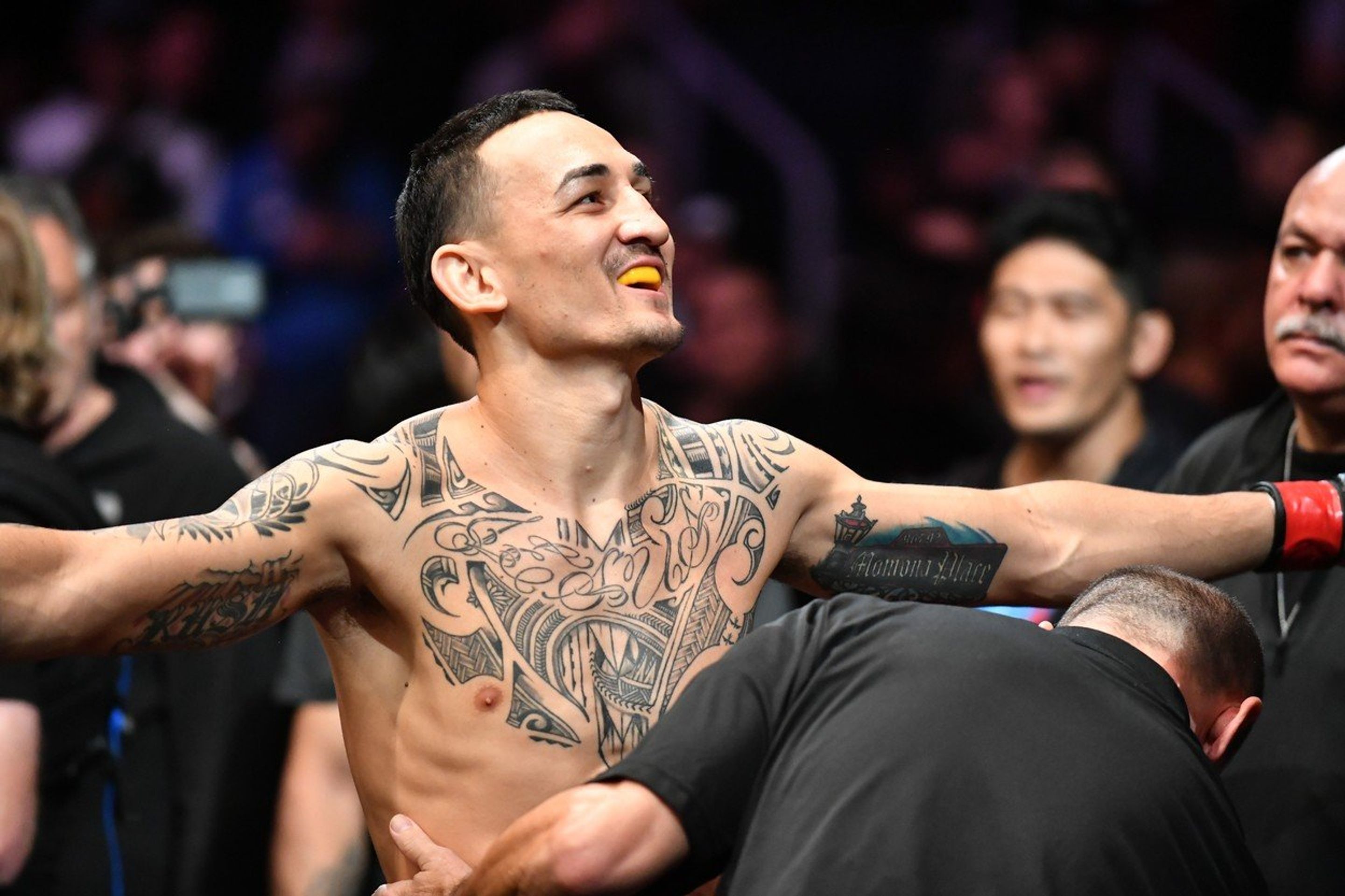 Max Holloway - GALERIE: Tetování UFC zápasníků (5/10)