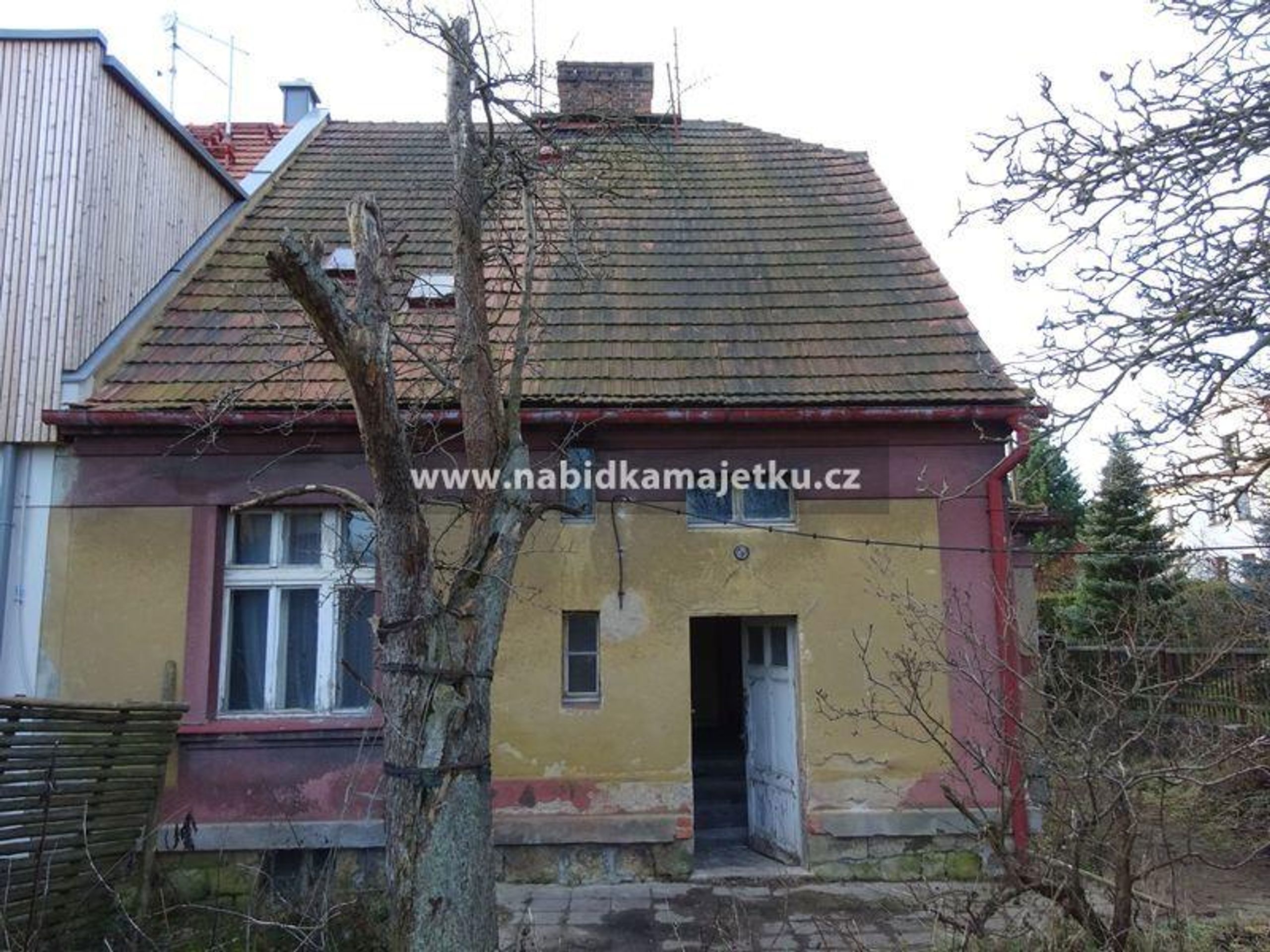 Prodej majetku Rodinný dům s garáží a pozemkem, Plzeň (8) - Nabídka majetku státu (77/115)