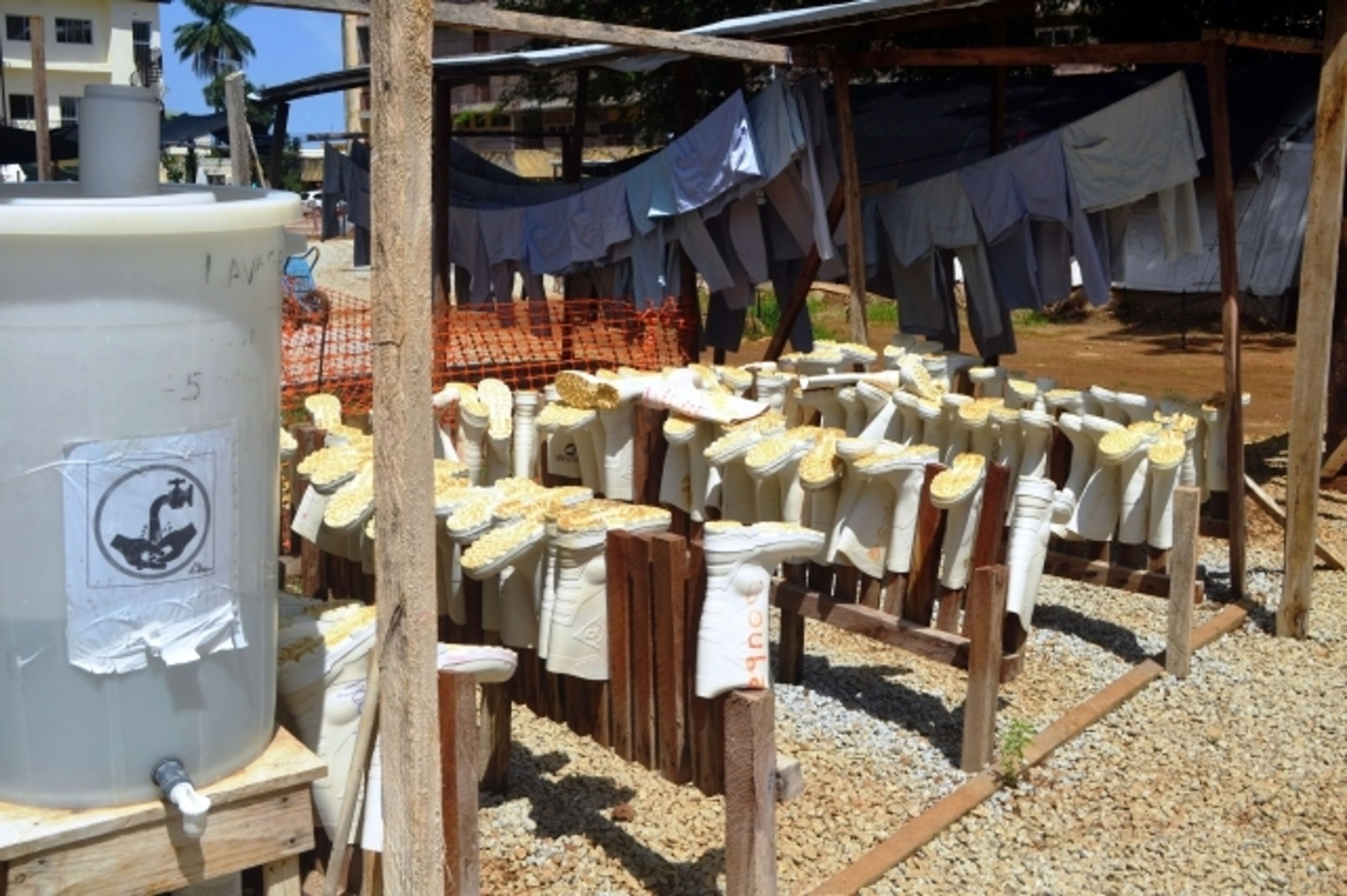 Takhle vypadá ebola - 5 - GALERIE: Takhle vypadá ebola 1 (5/11)