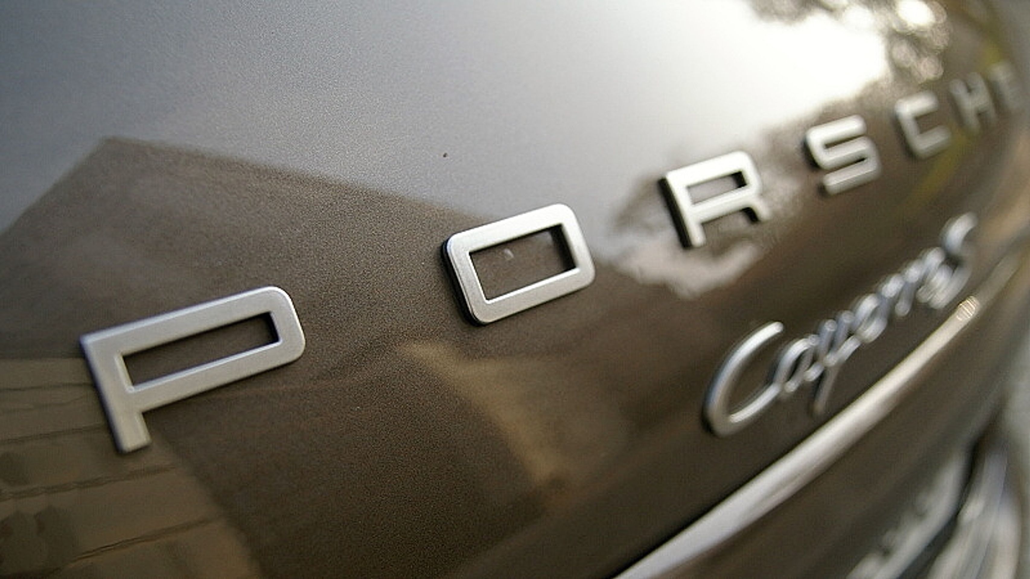 Porsche Cayenne Hybrid - 10 - GALERIE Porsche Cayenne Hybrid (8/14)