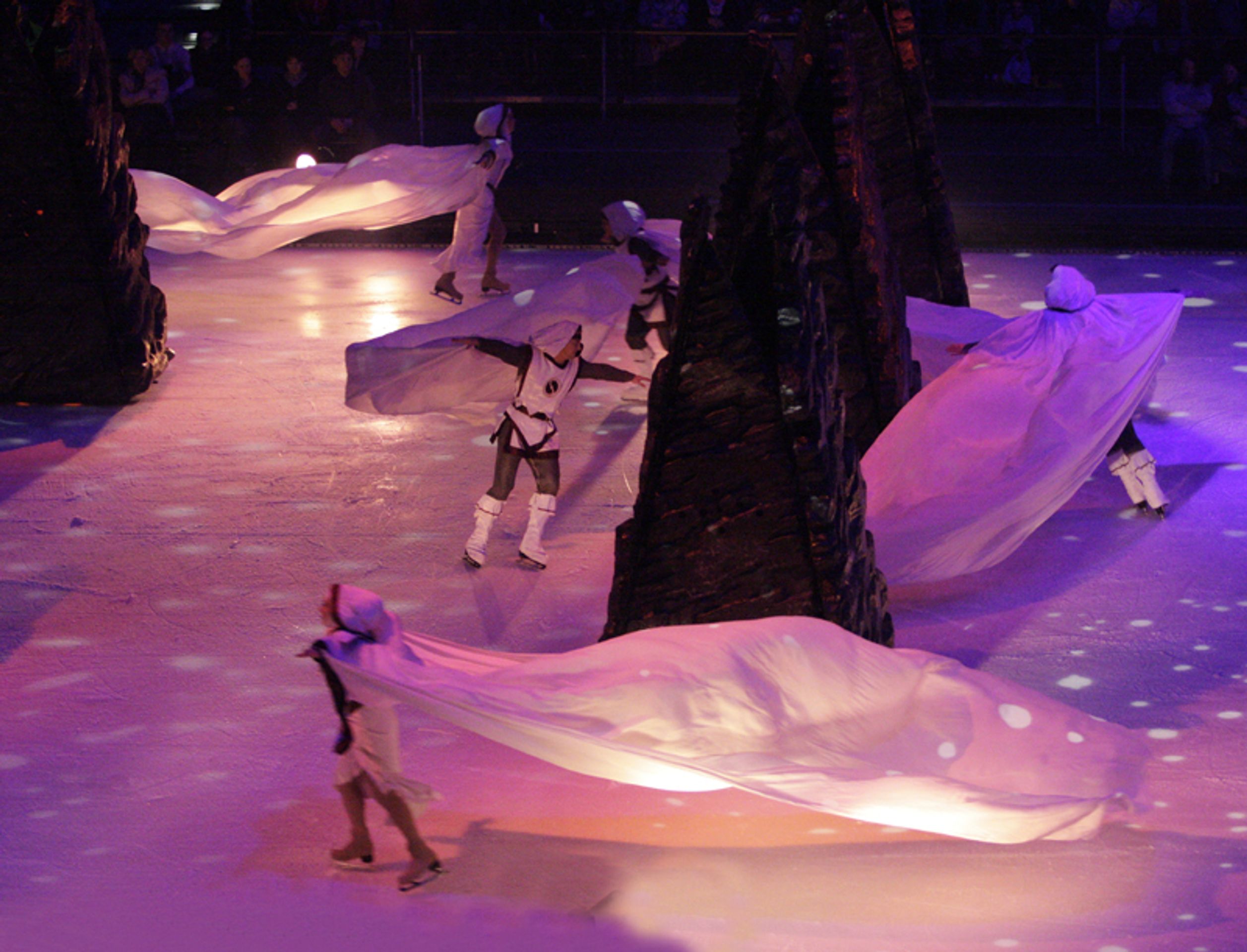 Holiday on Ice - GALERIE: Holiday on Ice (12/16)