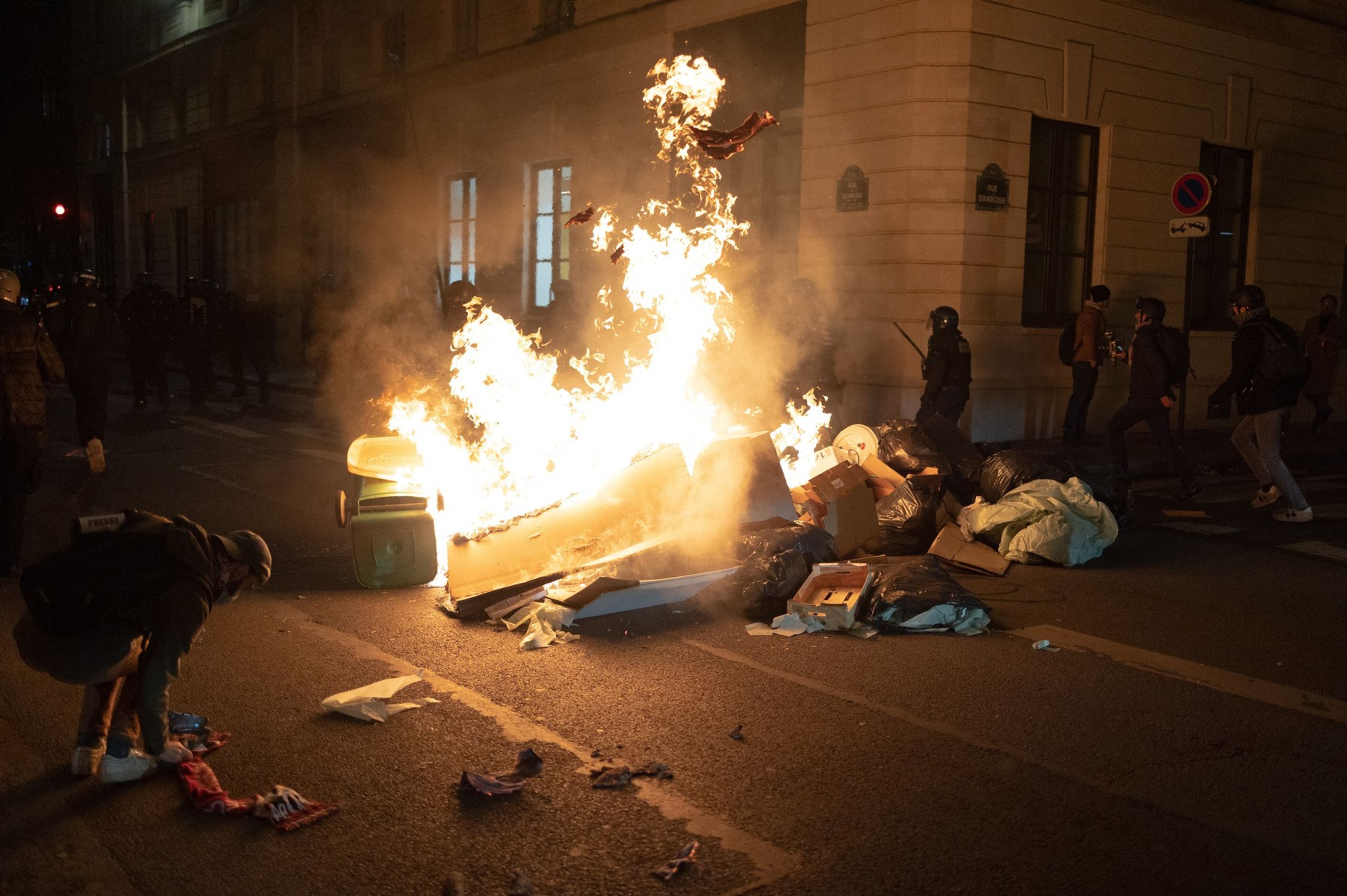 Demonstrace ve Francii (5) - Protesty proti důchodové reformě ve Francii (3/15)