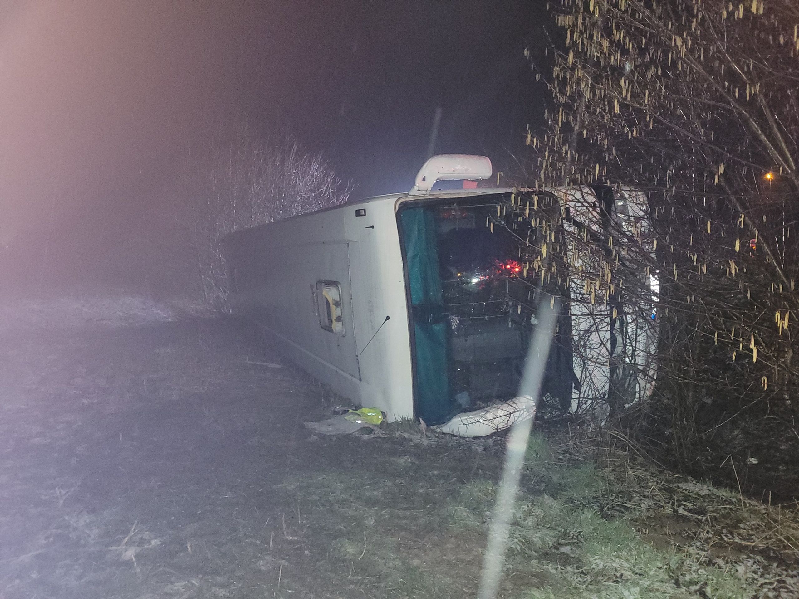 Nehoda autobusu v Žermanicích - Nehoda autobusu v Žermanicích (1/4)