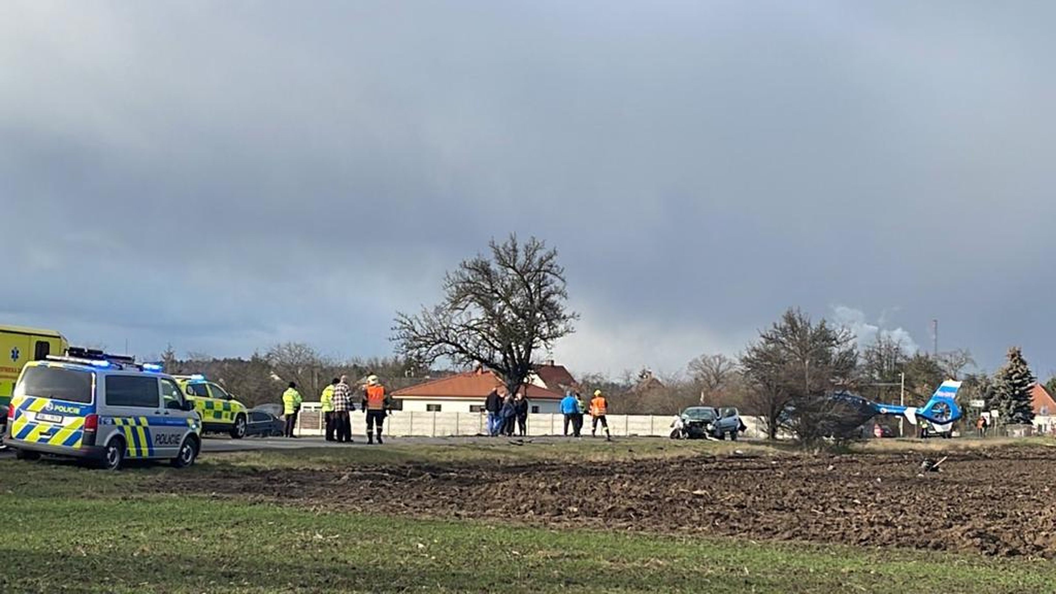 Vážná nehoda na Mělnicku - Vážná nehoda na Mělnicku (5/7)