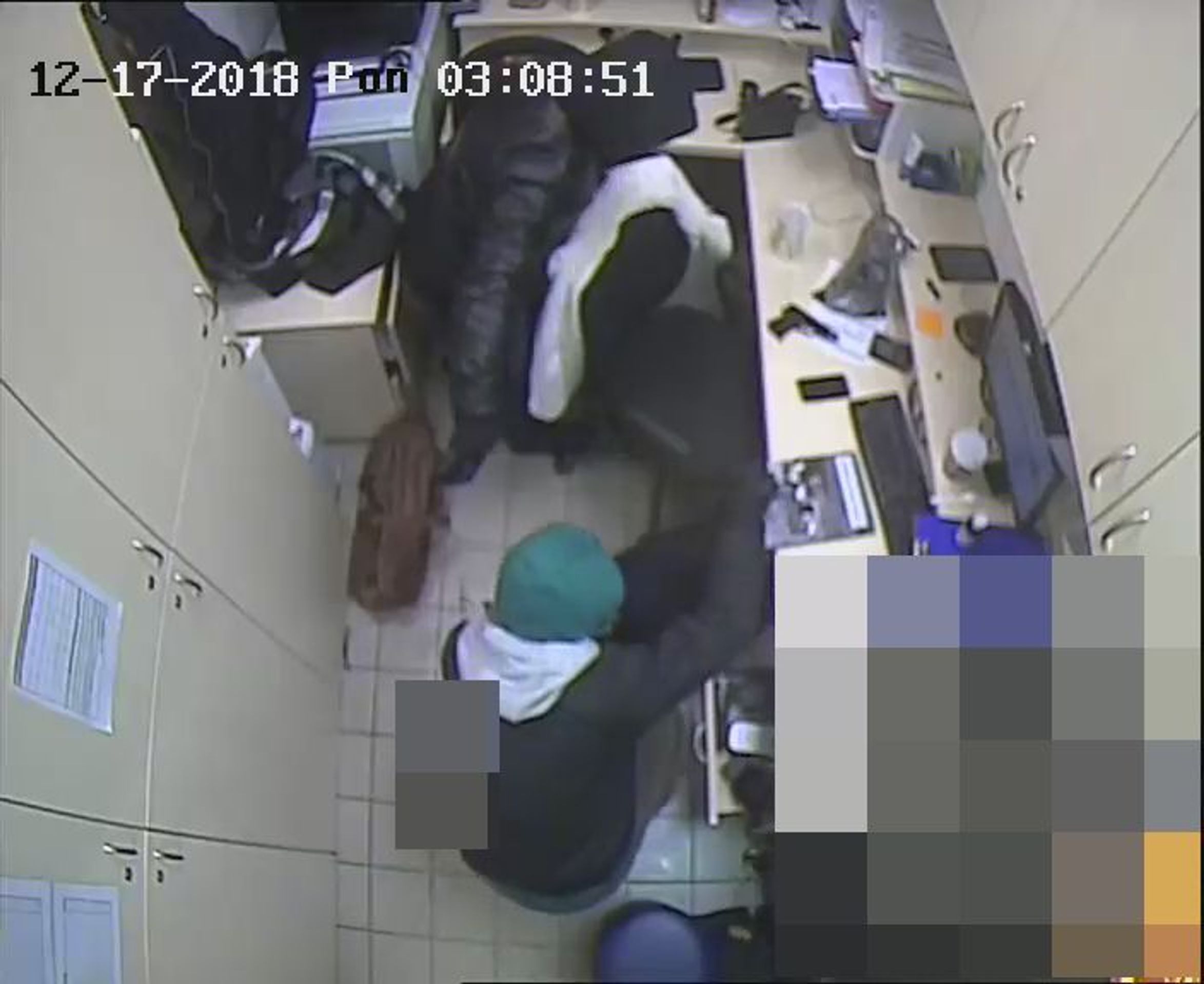 Loupežné přepadení ve fastfoodu - GALERIE: Přepadení pražského fastfoodu (7/7)