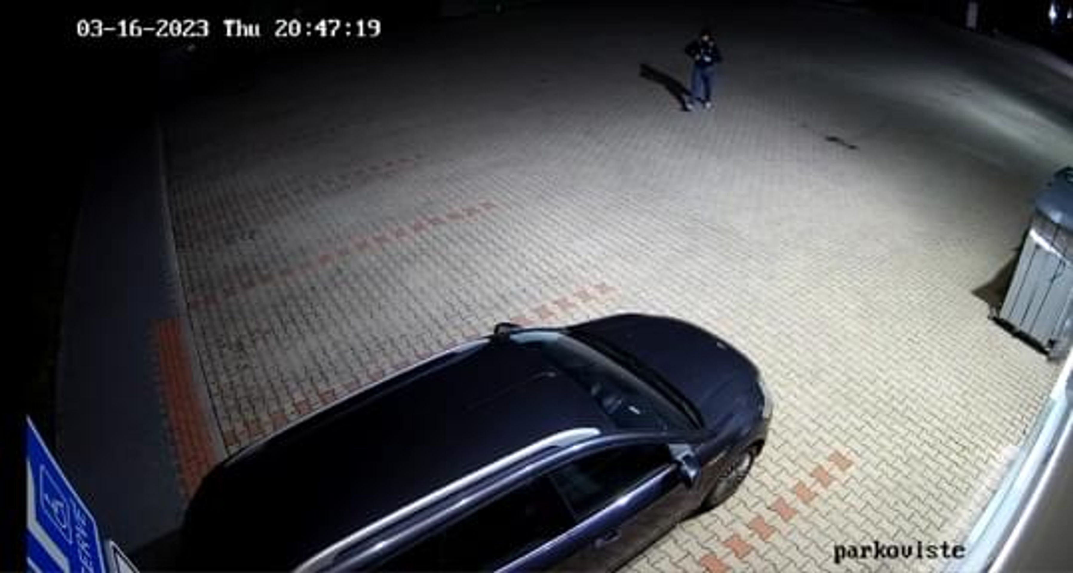 Policie hledá sabotéra z plzeňské továrny - Policejní pátrání (1/3)
