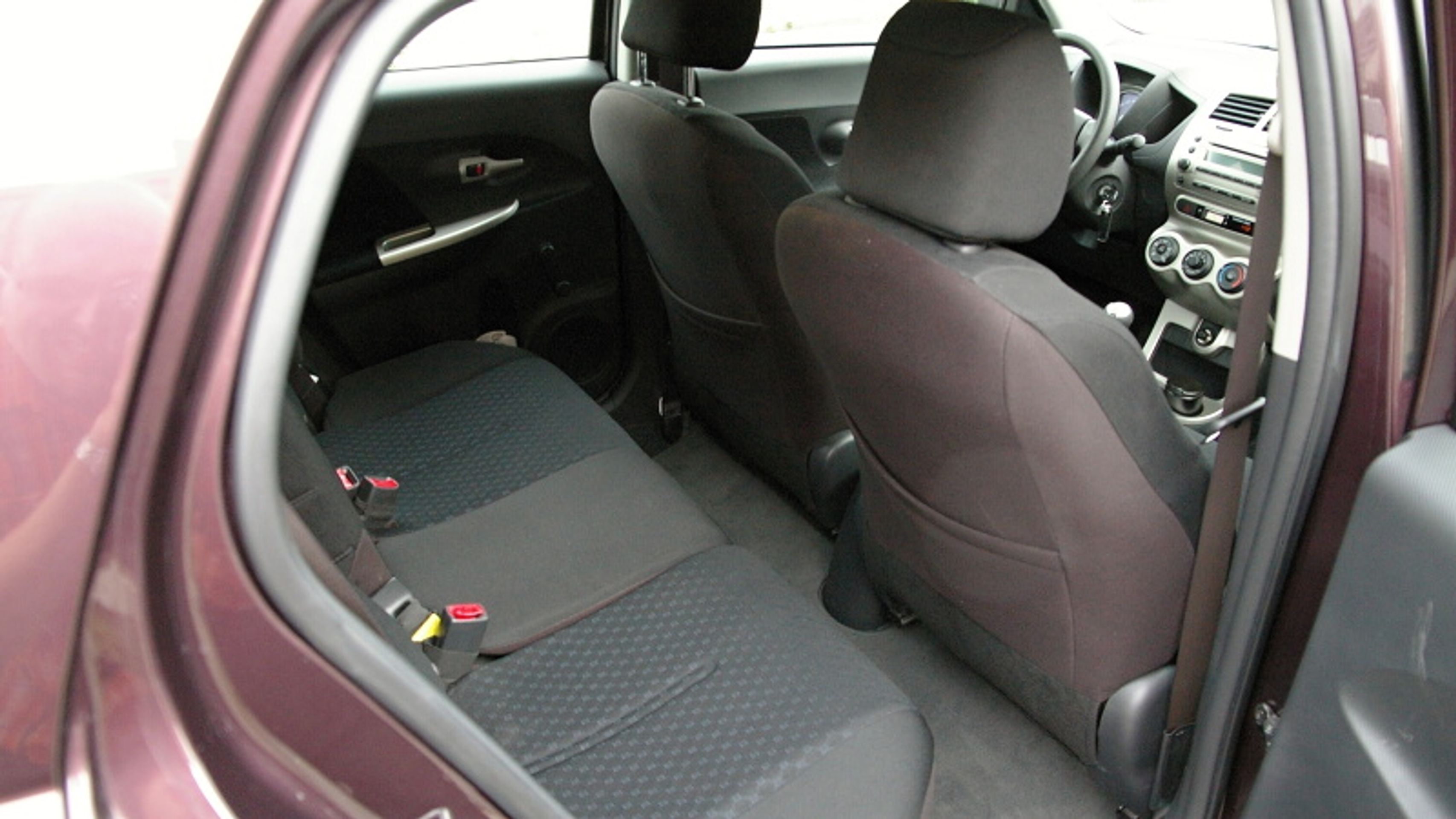 Toyota Urban Cruiser-6 - GALERIE Toyota Urban Cruiser (7/8)