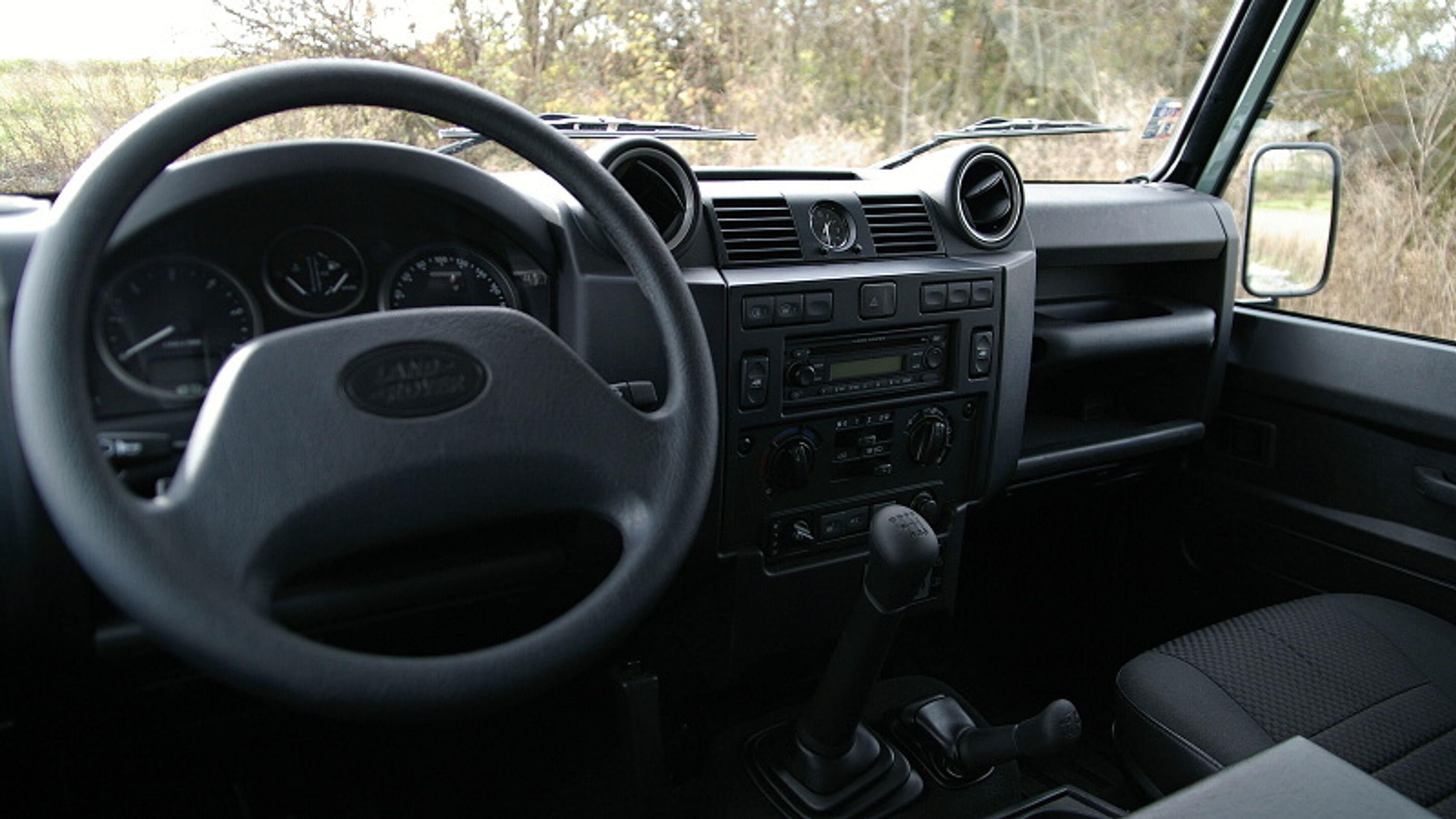 Land Rover Defender - 9 - GALERIE Land Rover Defender (7/9)