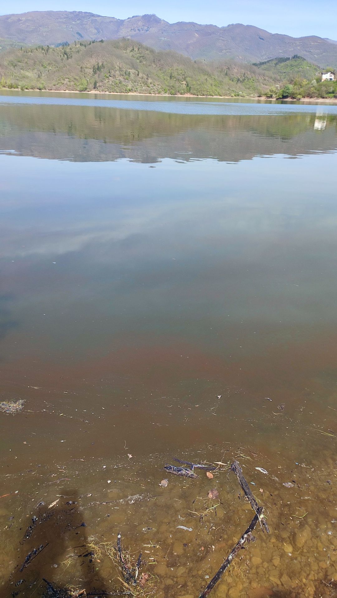 Znečištěné Jablanické jezero (3) - Znečištěné Jablanické jezero (7/12)