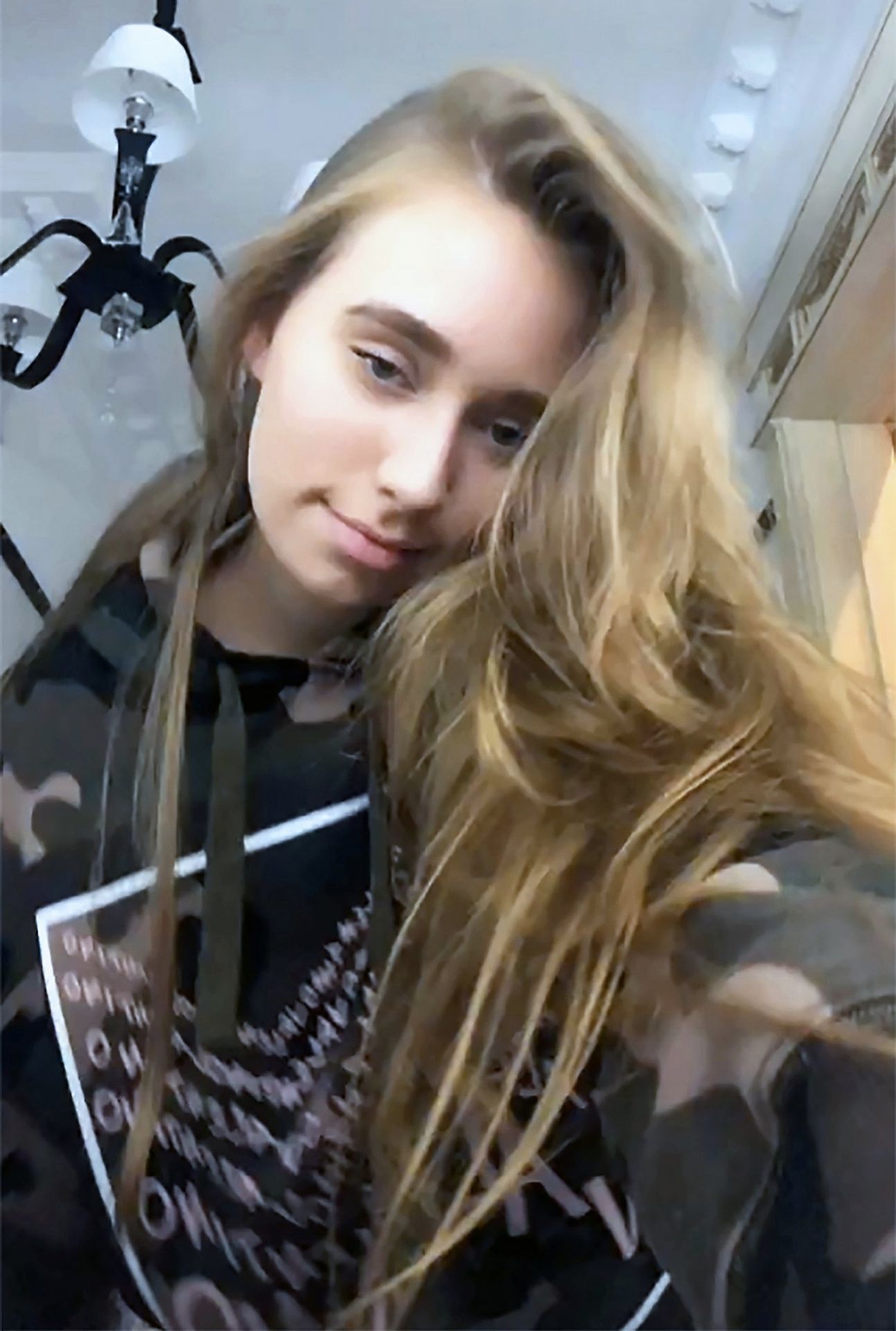 Putinova tajná dcera Luiza Rozova (2) - Putinova tajná dcera Luiza Rozova (3/4)