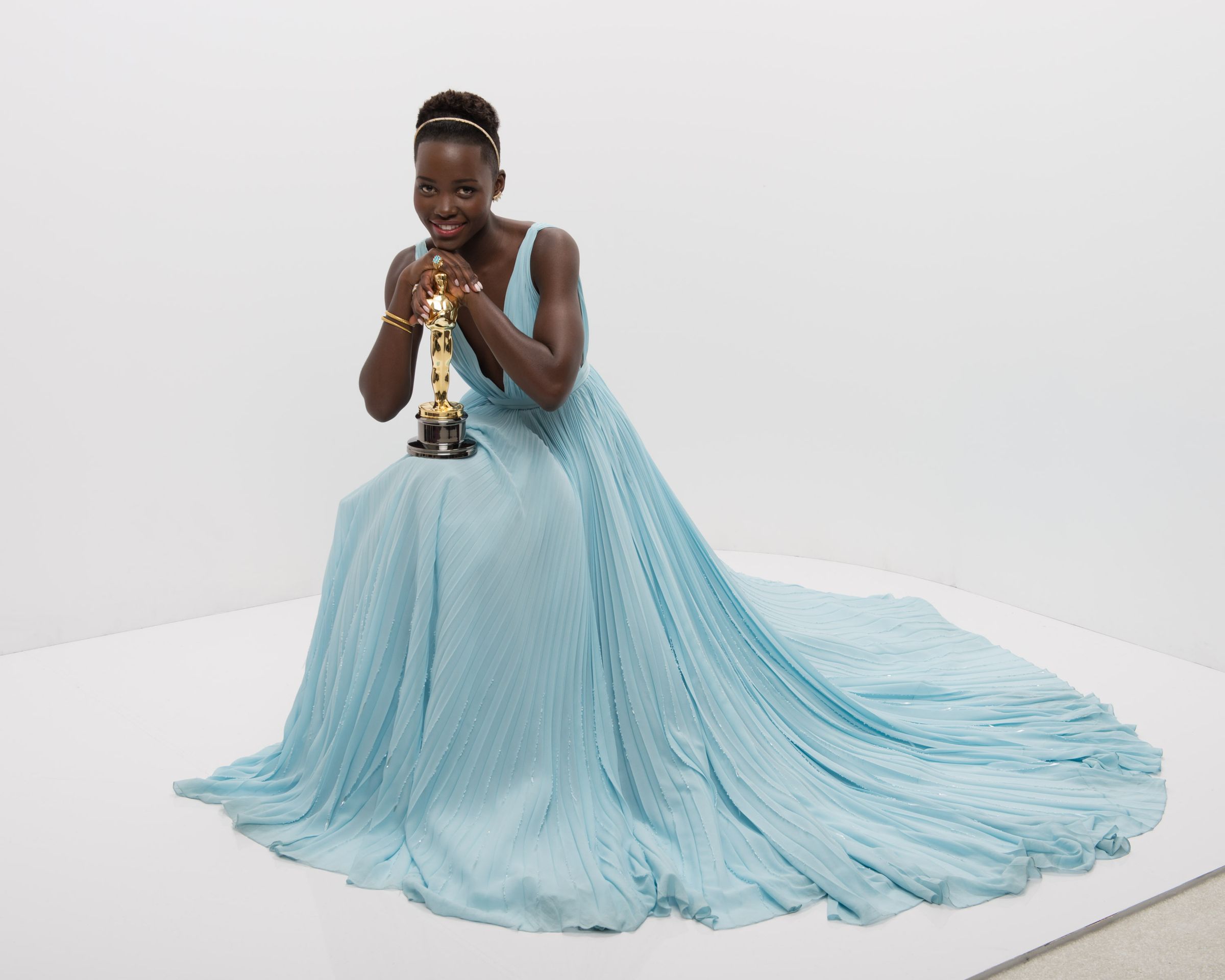 Lupita Nyong'o - 1 - GALERIE: Nejkrásnější ženou světa je herečka Lupita Nyong'o (1/9)