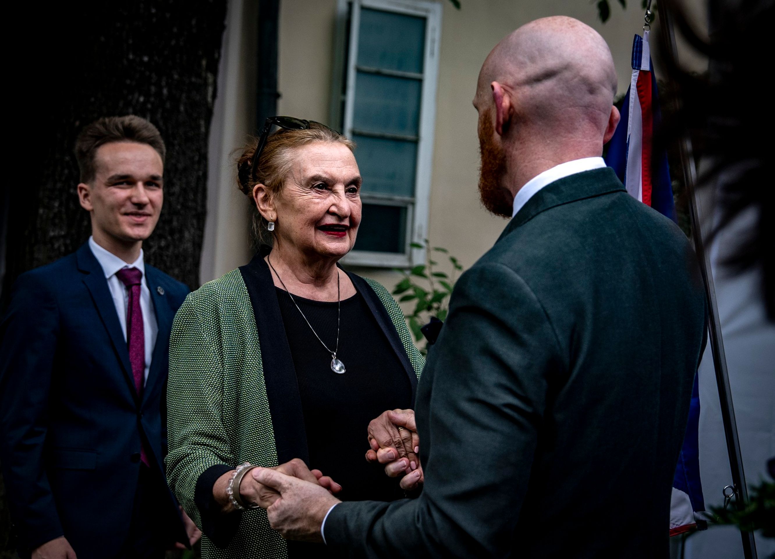 Oslava Krále Karla III. na britském velvyslanectví: Eva Holubová, Matt Field - Oslava Krále Karla III. na britském velvyslanectví (1/15)