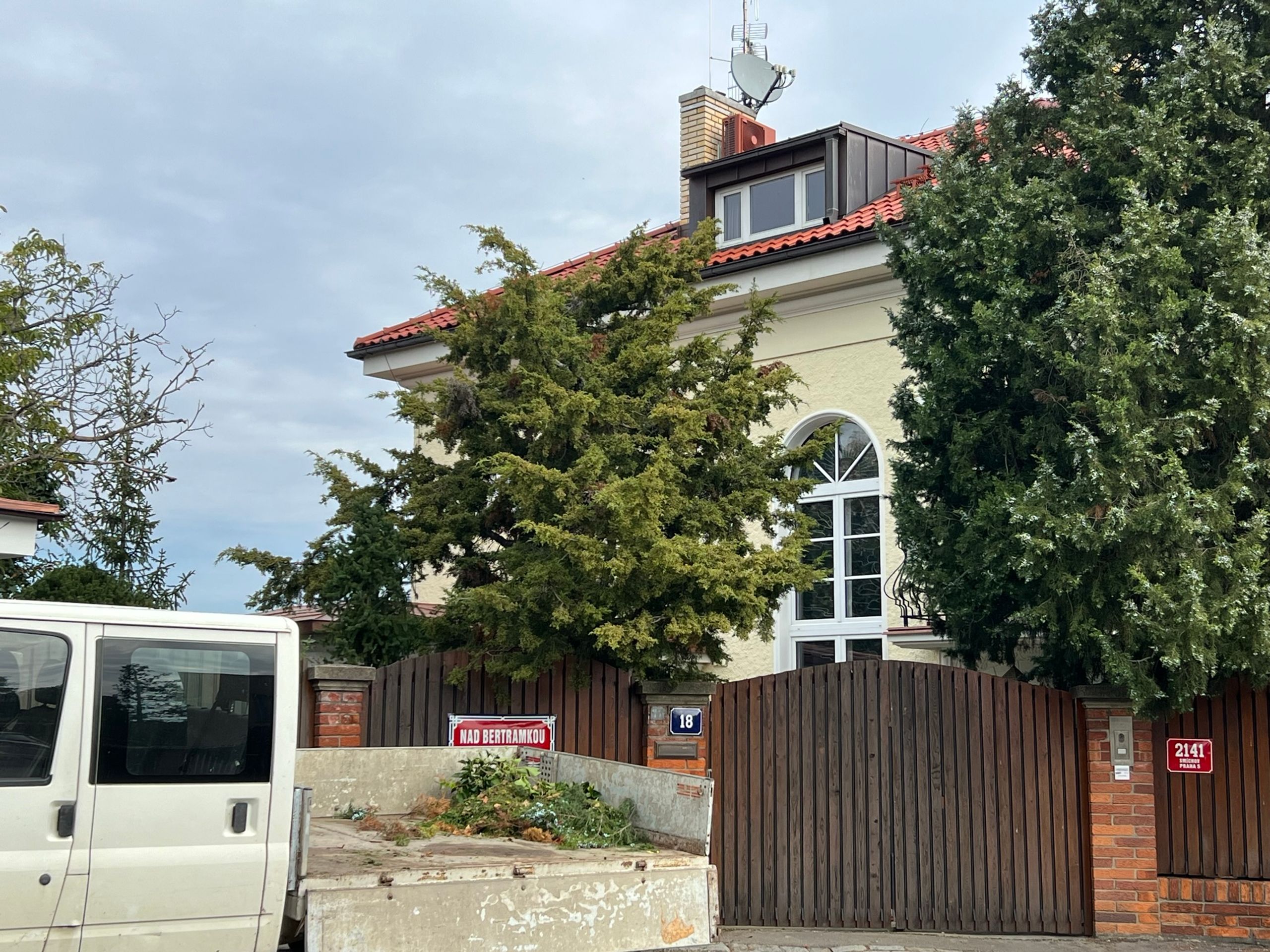 Vila Karla Gotta - Tři roky od smrti Karla Gotta (7/7)