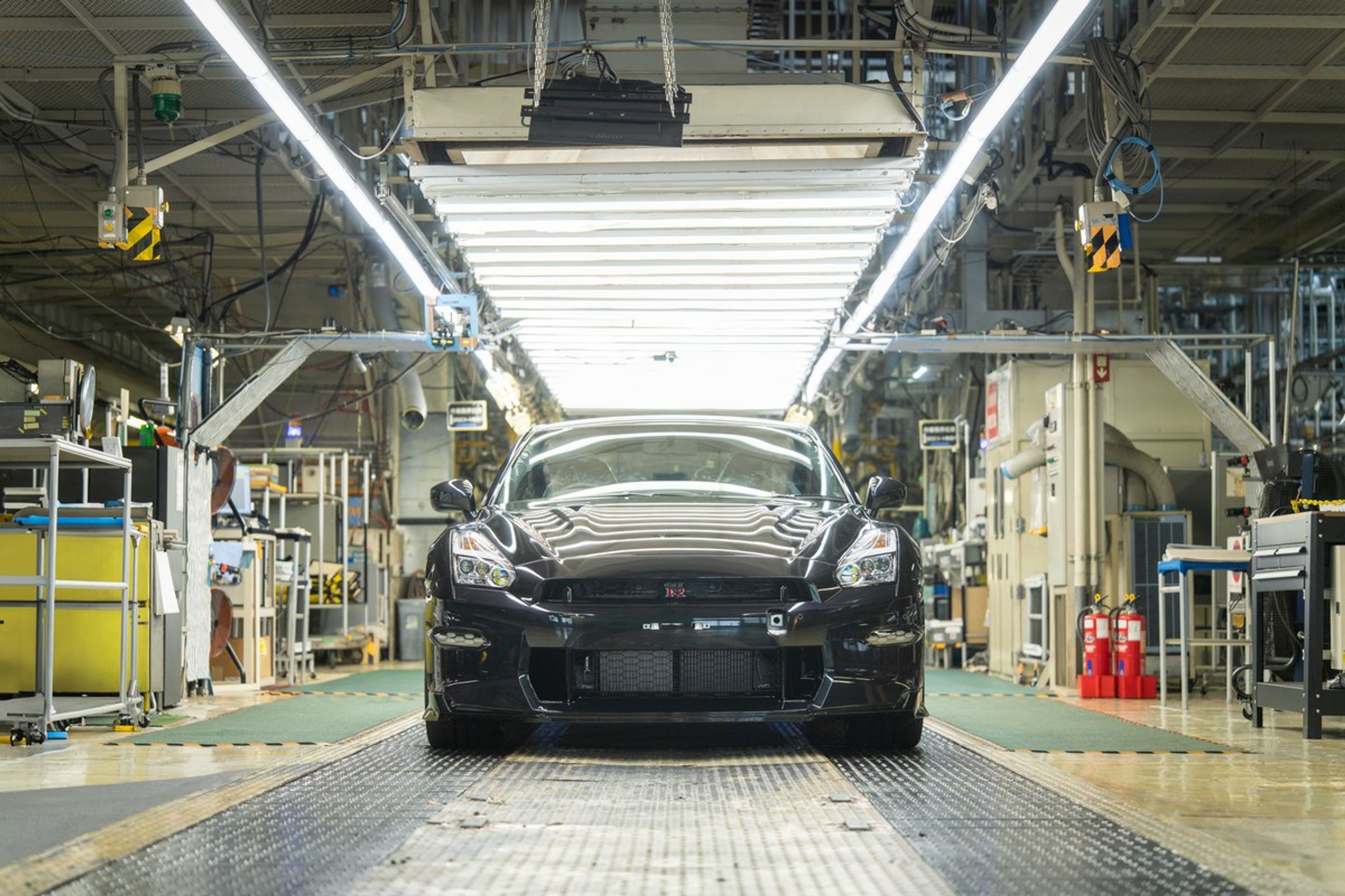Poslední vyrobený Nissan GT-R R35 - Poslední vyrobený Nissan GT-R R35 (3/4)