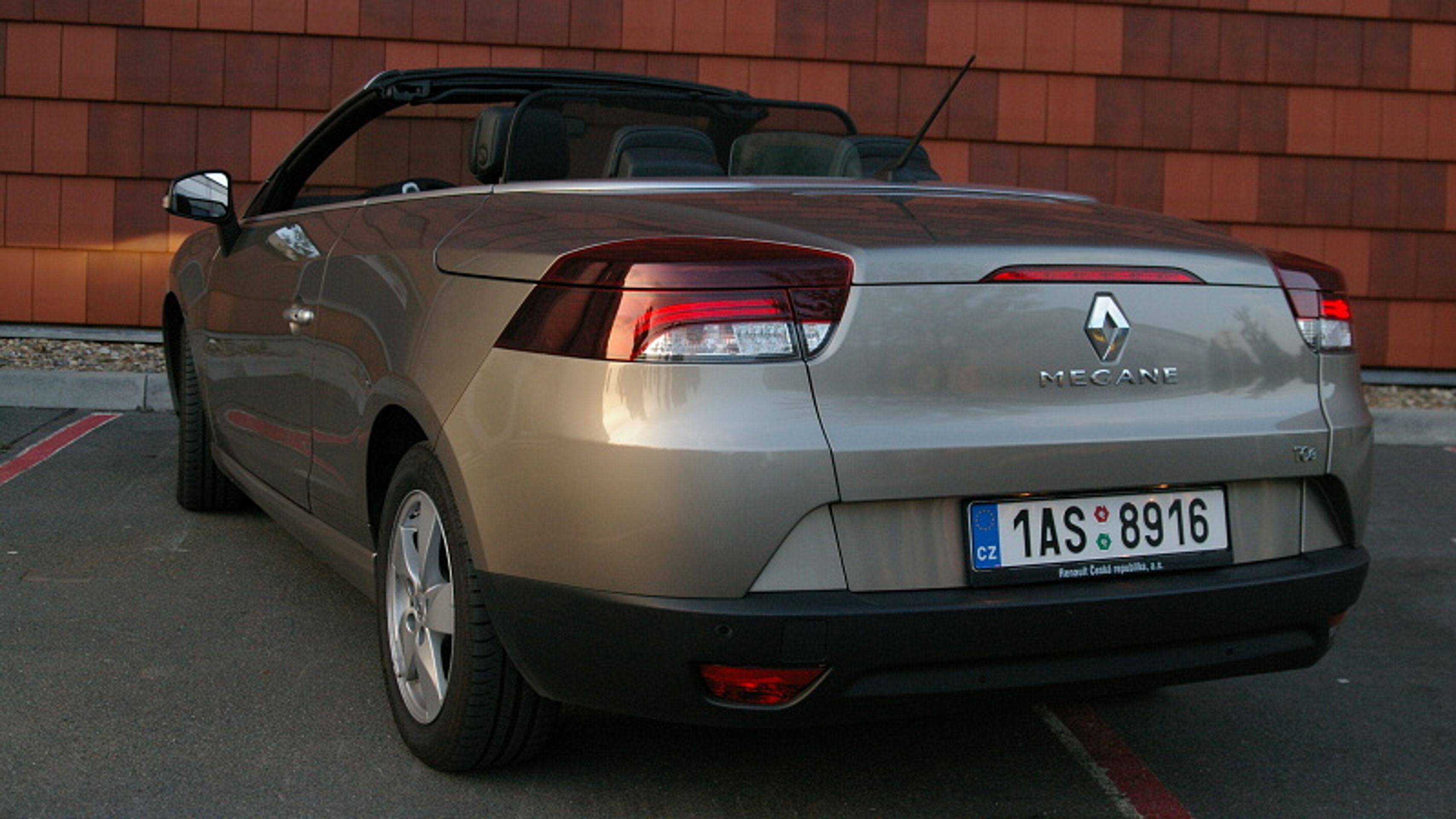 Renault Mégane CC - 3 - GALERIE Renault Mégane CC (3/8)