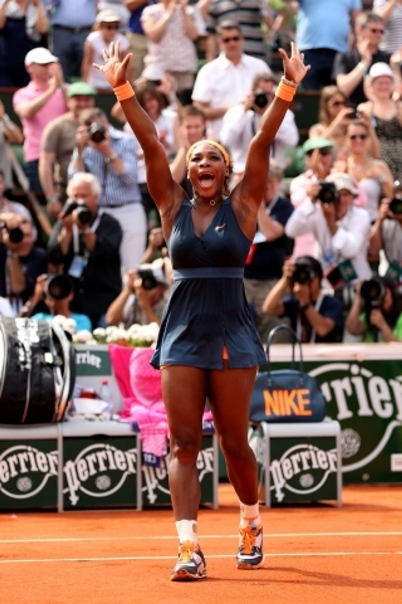 Serena Williamsová slaví titul v Paříži - 8 - GALERIE: Serena Williamsová slaví titul v Paříži (4/9)