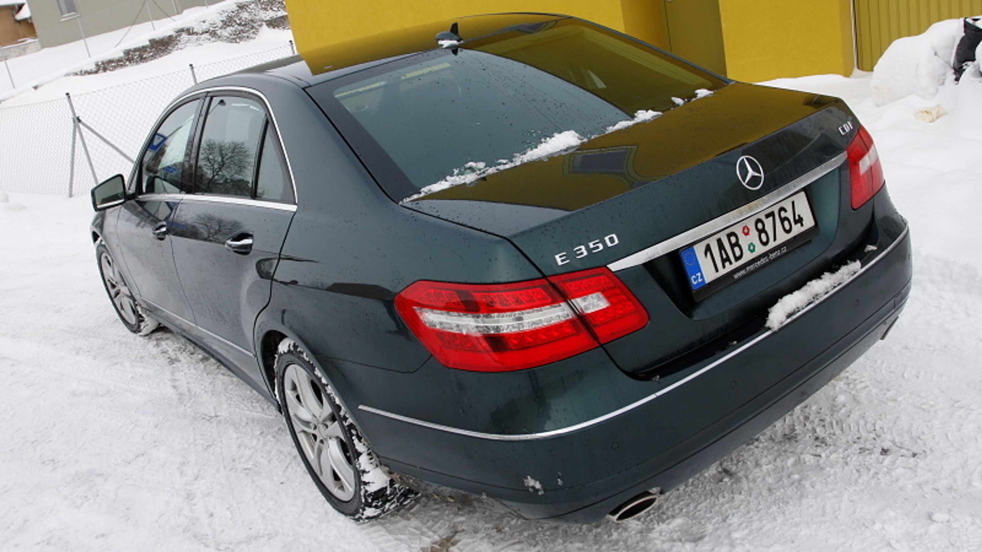 Mercedes-Benz E 350 CDI - 3 - GALERIE Mercedes-Benz E 350 CDI (2/7)