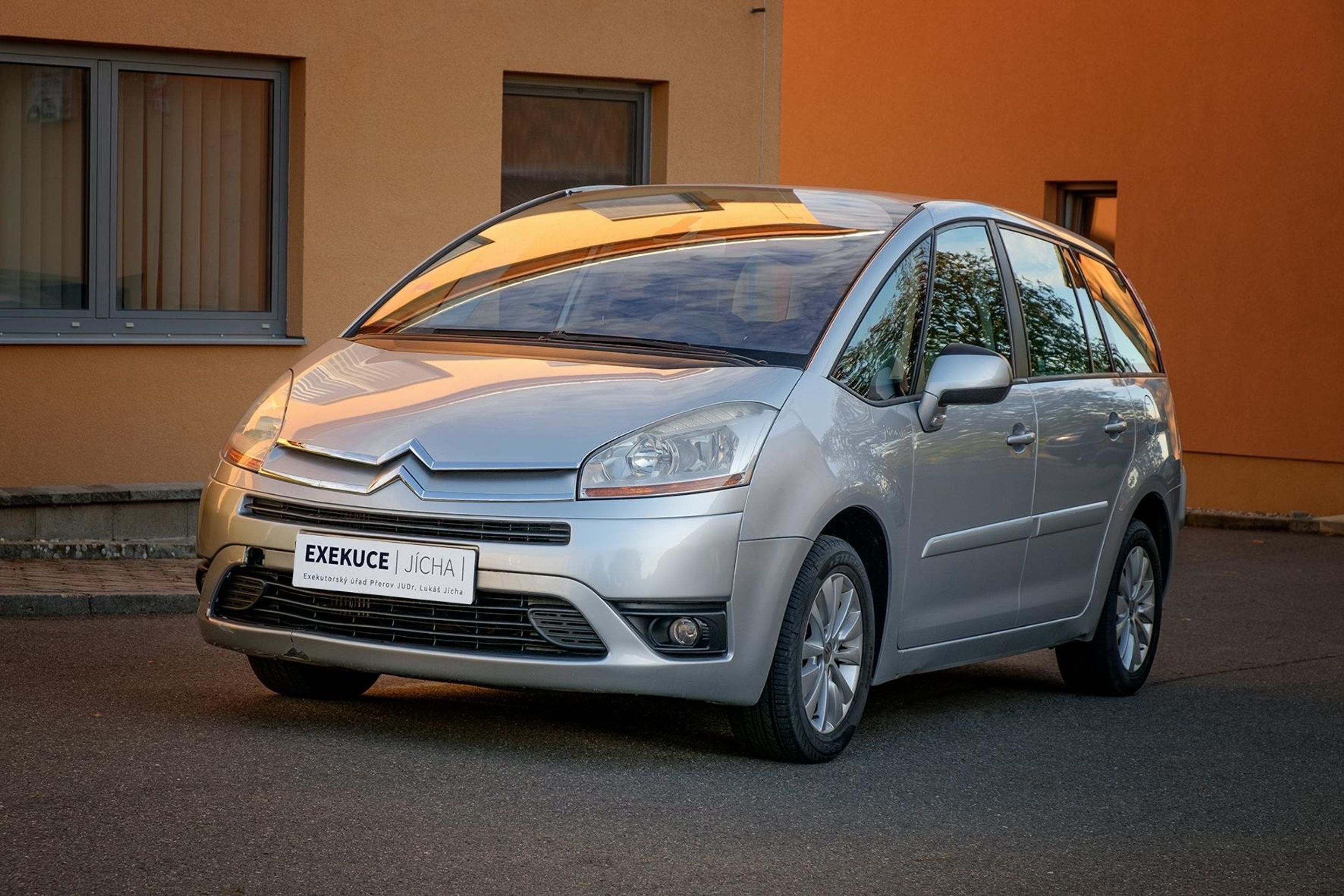 Dražba vozidel - Citroën C4 Picasso (nafta) - GALERIE: Dražba vozidel (16/20)