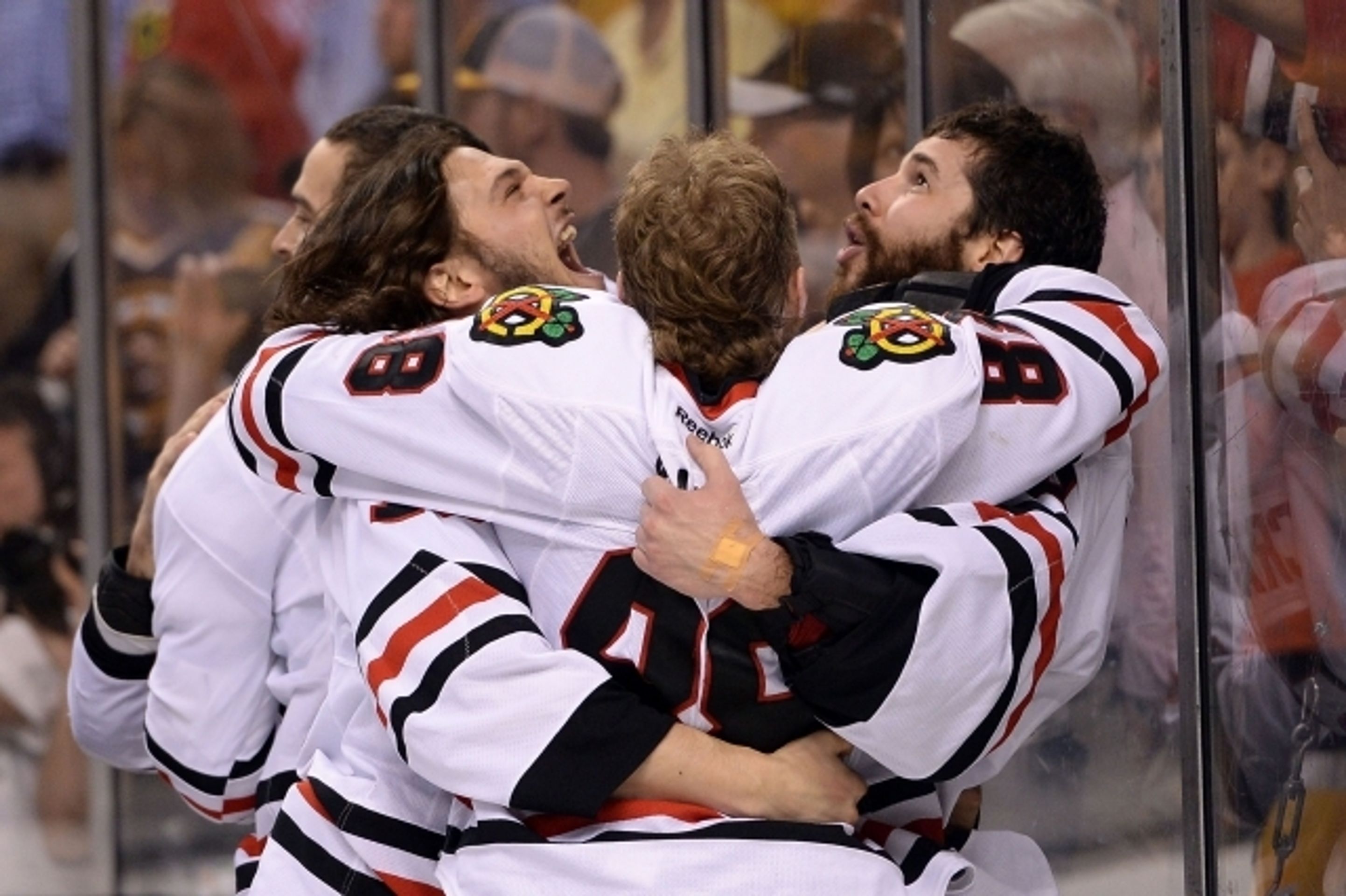 Chicago má Stanley Cup - 14 - OBRAZEM: Chicago získalo Stanley Cup (1/17)