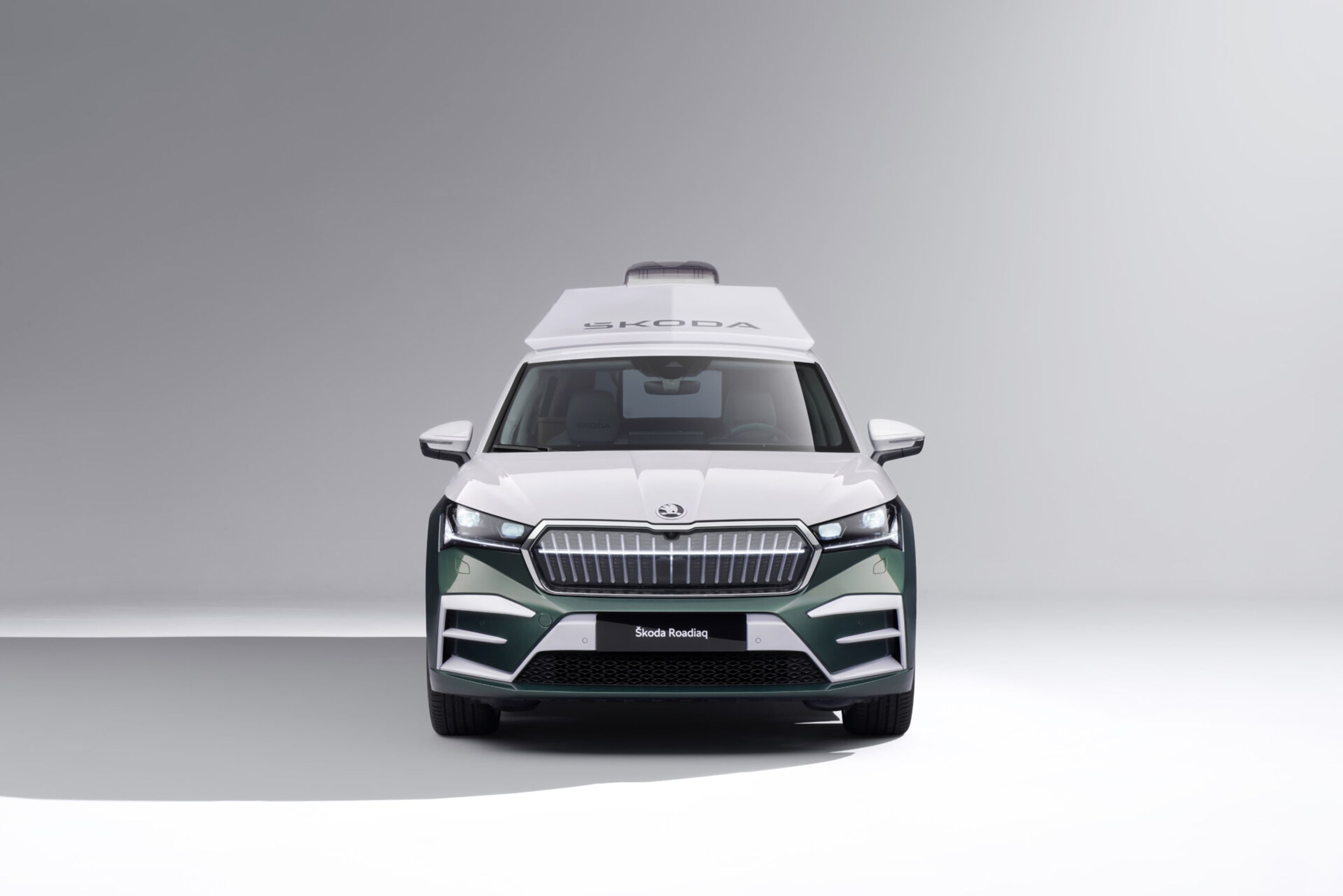 Studentský vůz Škoda Roadiaq - Odvážný studentský koncept obytného elektromobilu Škoda Roadiaq (5/21)