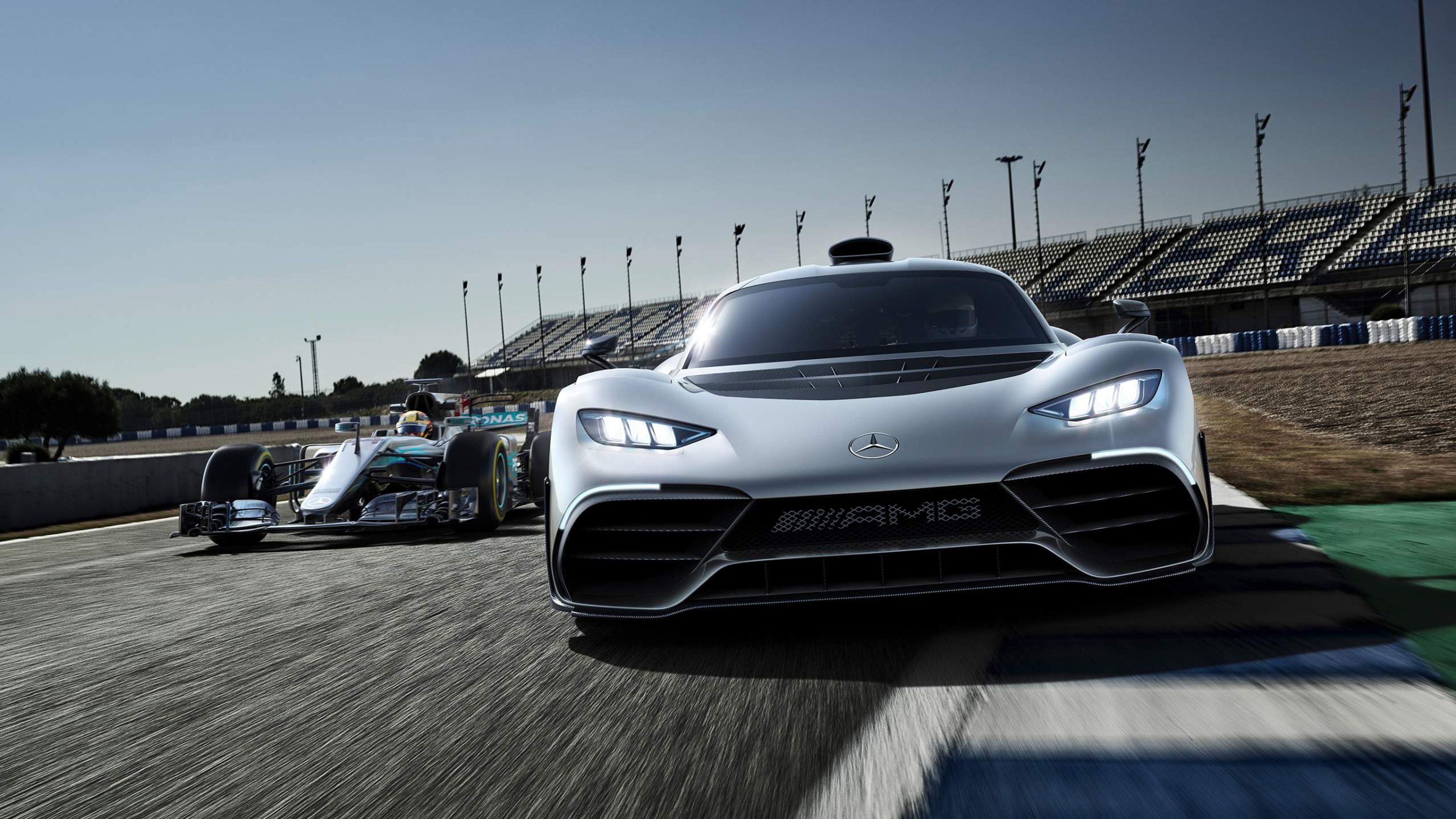 Mercedes AMG One - Bestiální Mercedes AMG One má srdce z formule (9/14)