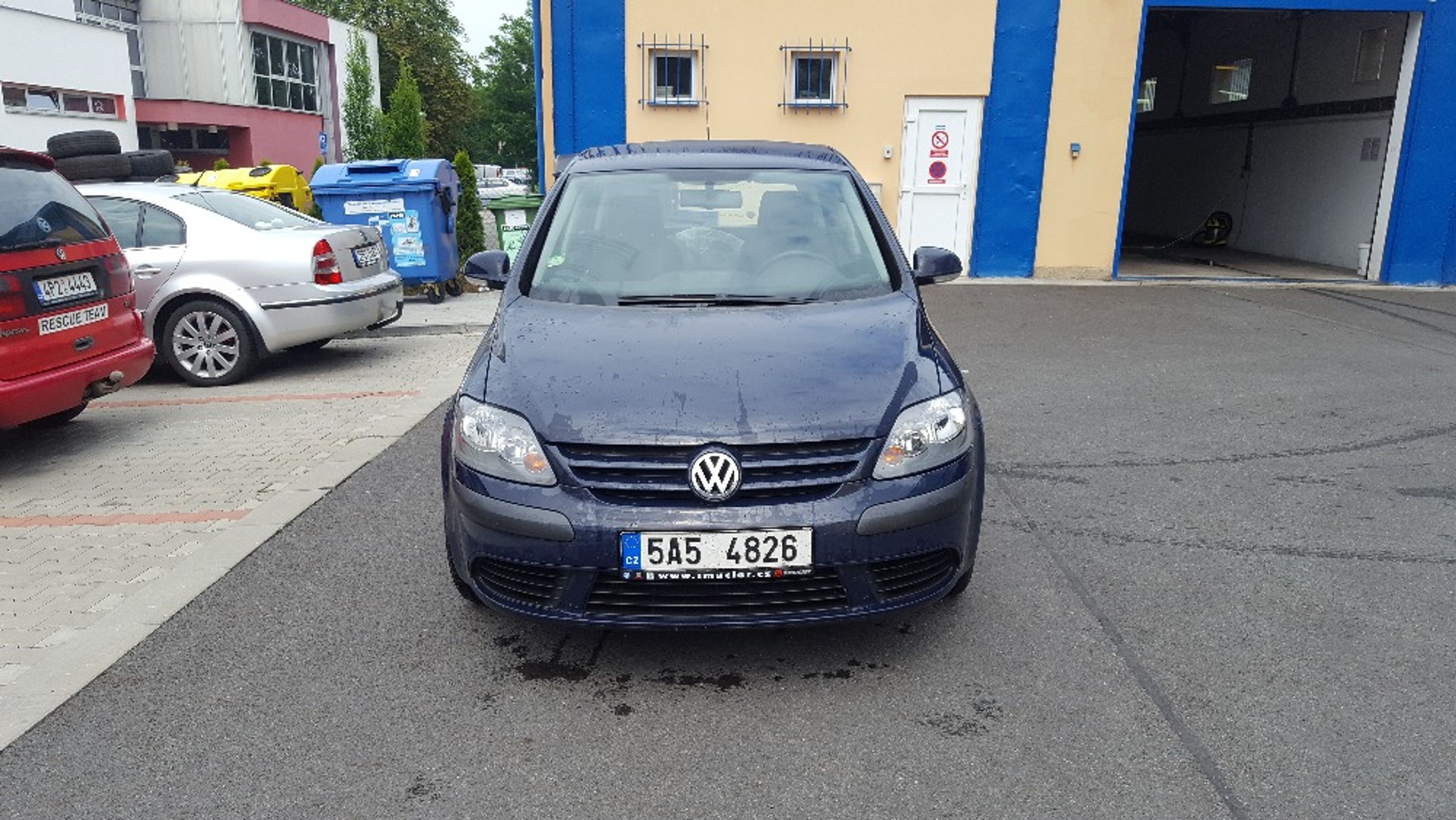 VW Golf plus - 63 997 Kč - GALERIE: Stát se levně zbavuje majetku (4/15)