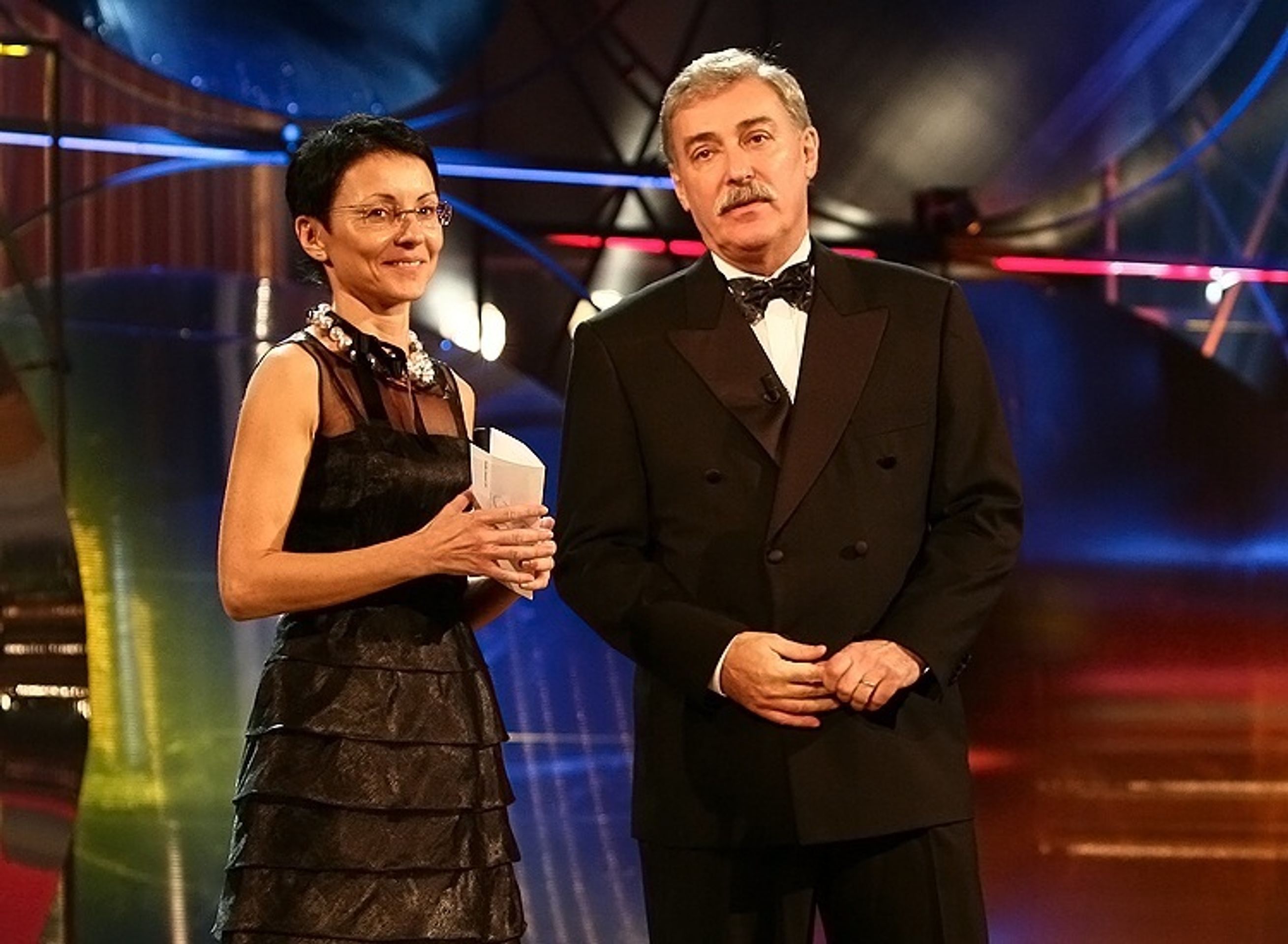 Finále TýTý - Libuše Šmuclerová a Jan Rosák - TýTý 2006: John šlape na paty Karlu Gottovi (9/12)