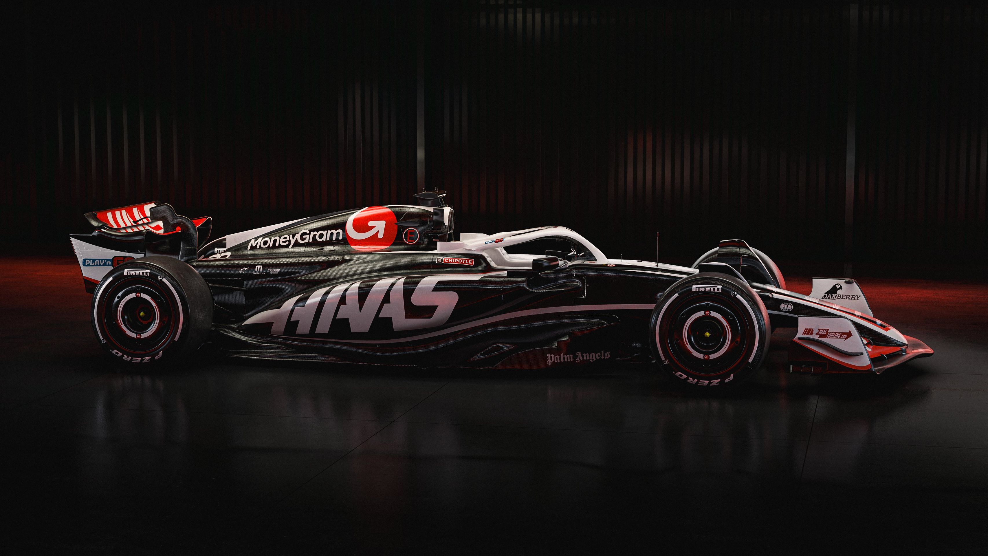 Monopost amerického týmu Haas pro rok 2024 - Takhle vypadají monoposty Formule 1 pro rok 2024 (6/10)