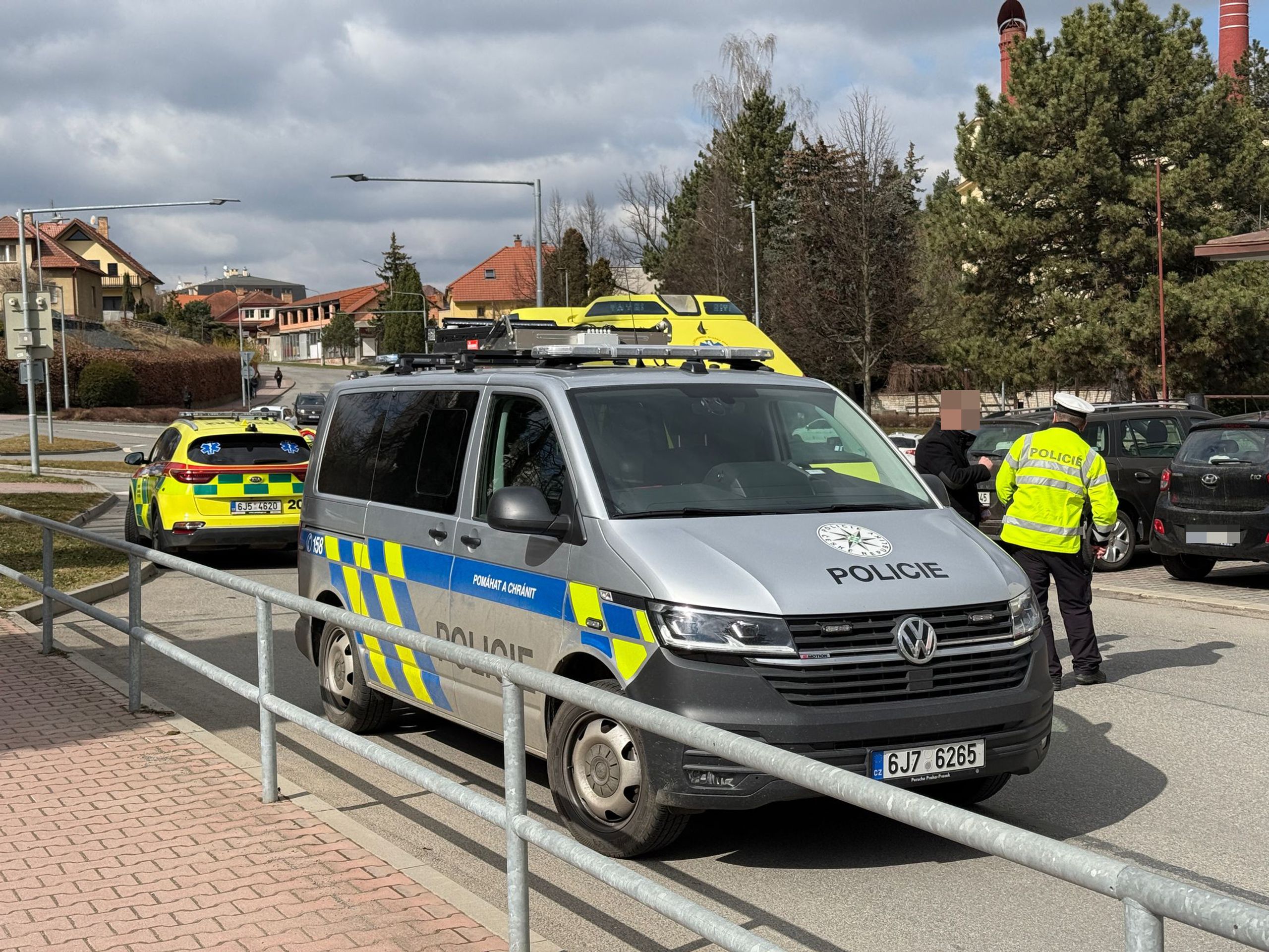 Studentka nahlásila muže se zbraní (5) - Studentka nahlásila muže se zbraní (4/12)