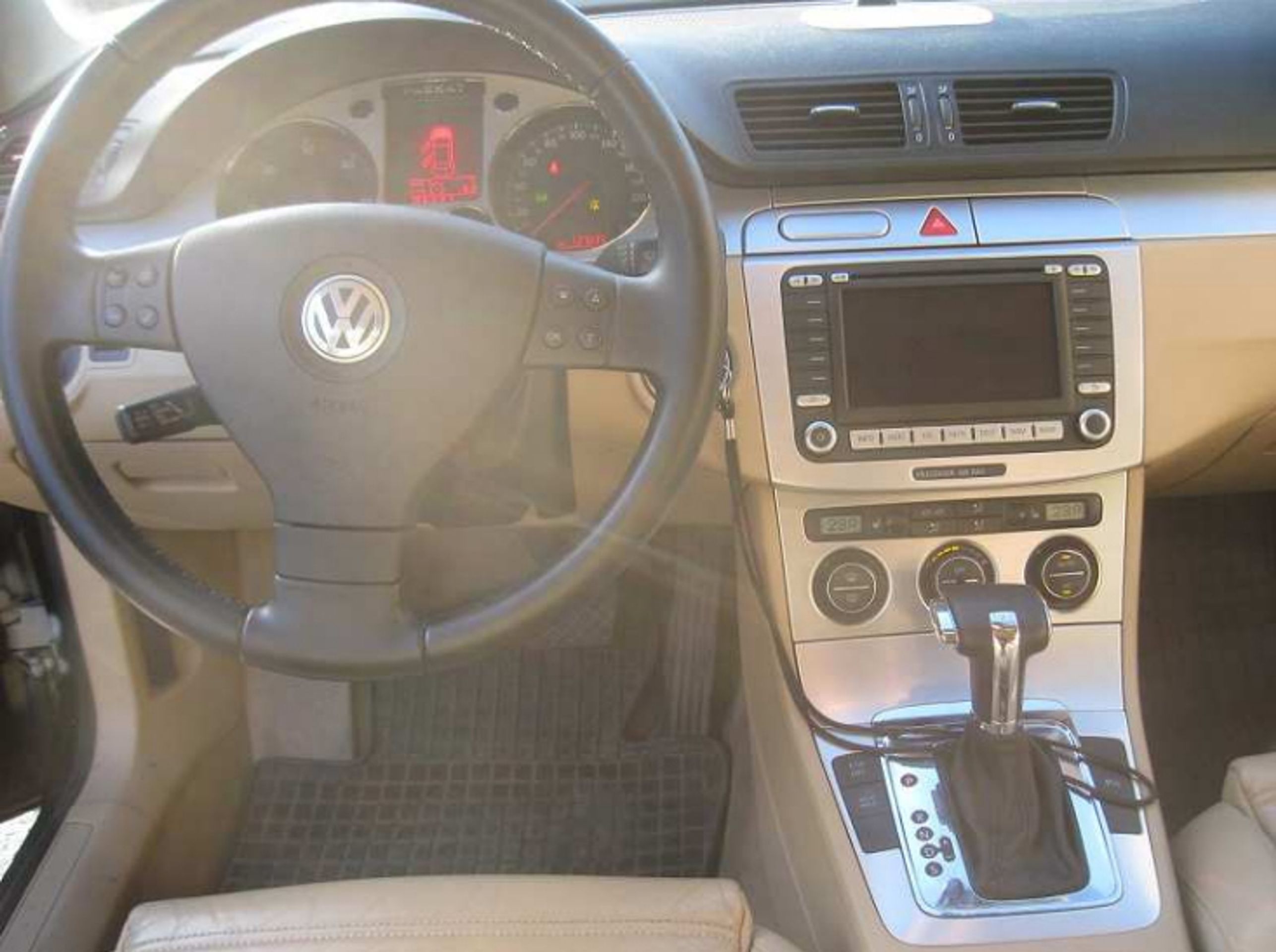 Dražba - VW Passat Variant - 2 - GALERIE: Dražby - 1 (36/40)