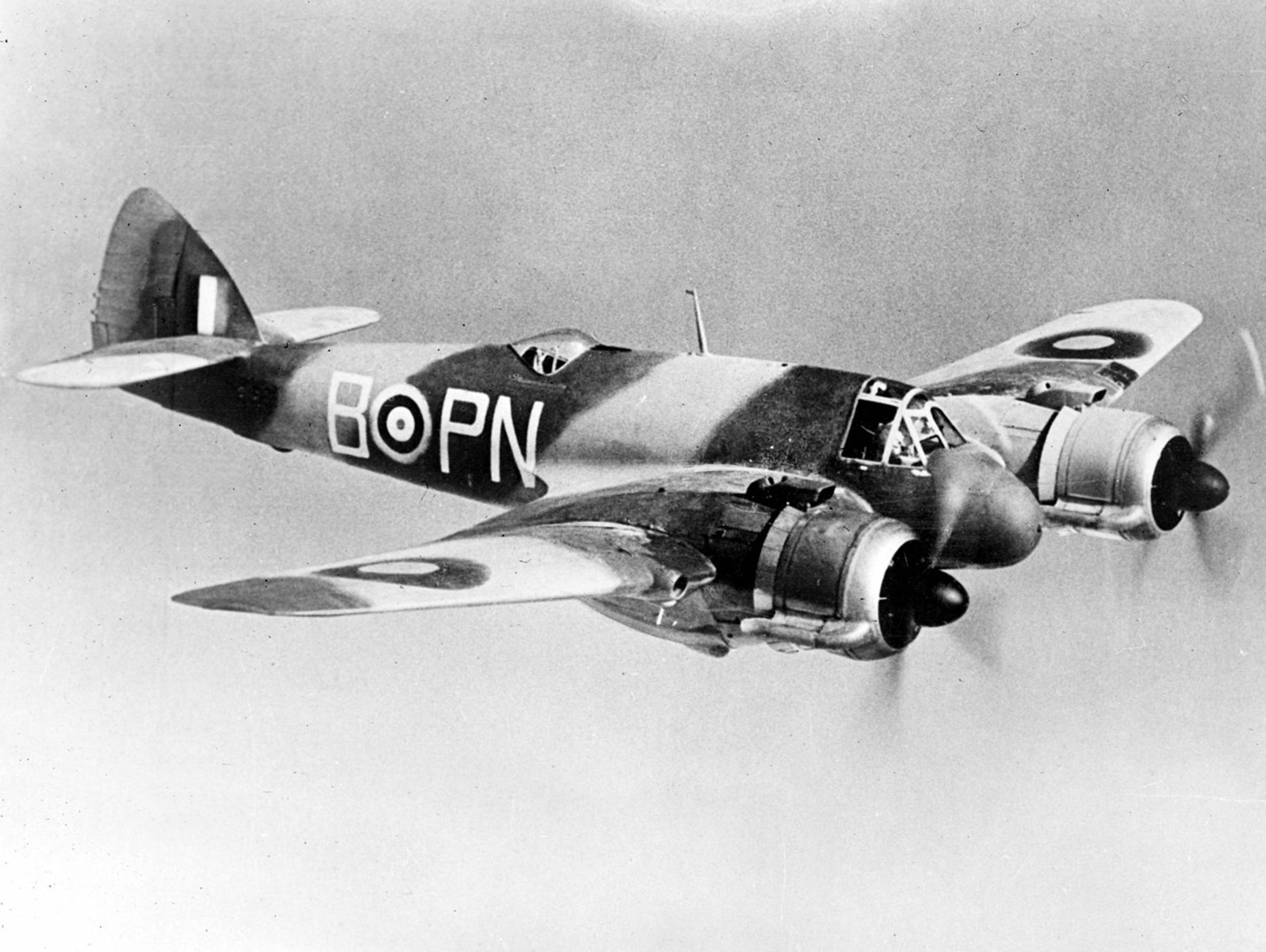 Bristol Beaufighter - 1 - GALERIE: Nález vraku na pláži (4/4)