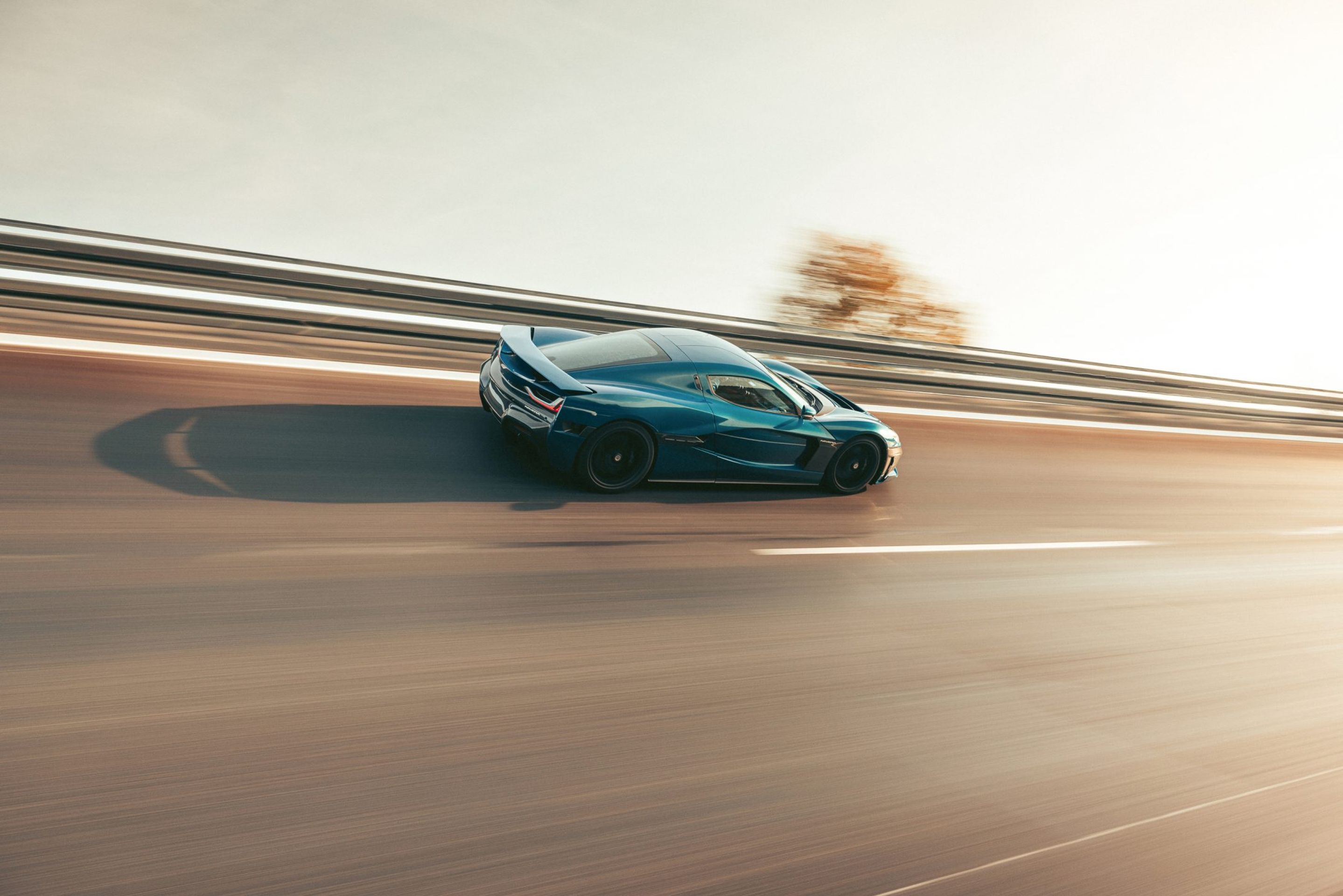 Rimac Nevera je držitelem rychlostního rekordu mezi sériovými elektromobily - Nejrychlejší sériový elektromobil světa - chorvatský Rimac Nevera (4/10)