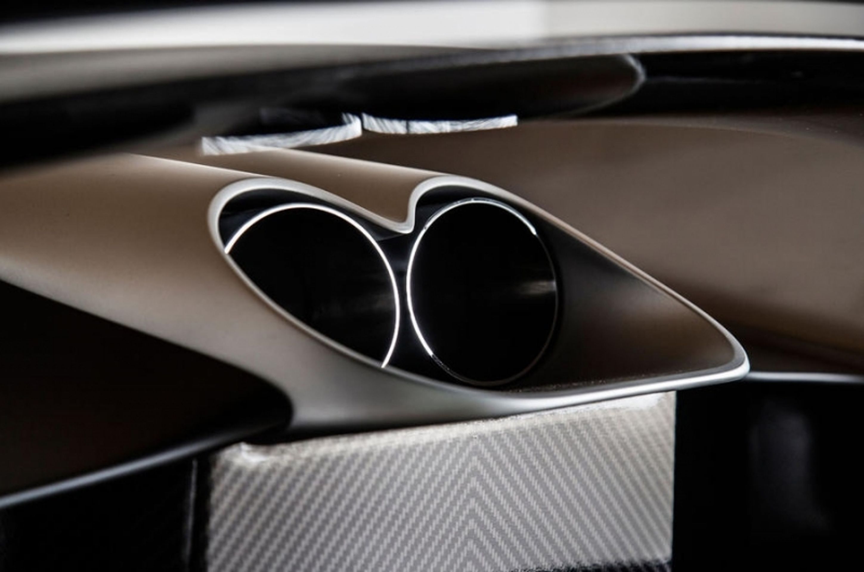 Aston Martin - 63 - GALERIE: Aston Martin Valkyrie (26/44)