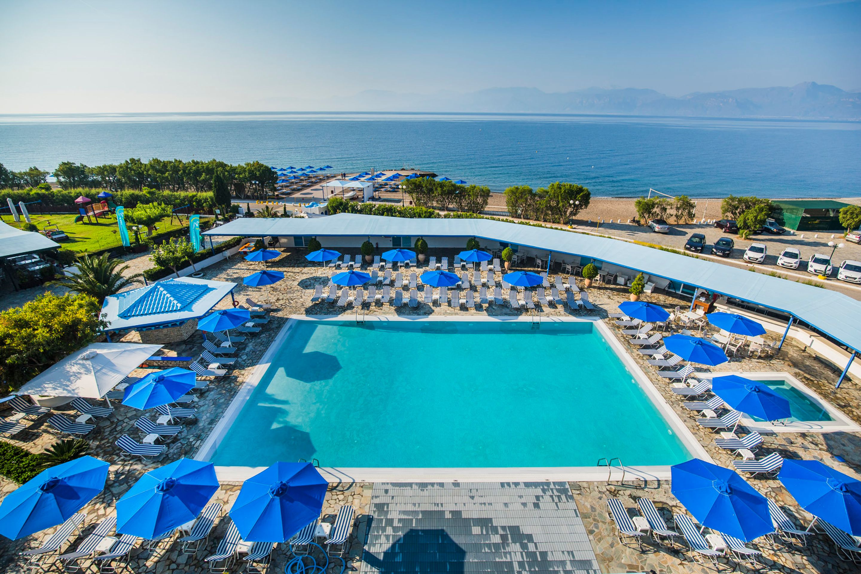 Řecko - Delphi Beach Alexandria Club, Korintská záliv - GALERIE: Řecko (1/10)