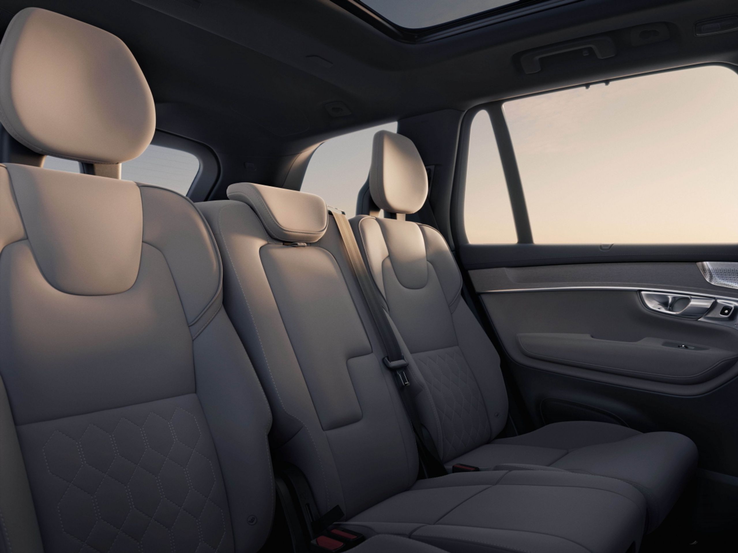 Volvo XC90 - Modernizované Volvo XC90 (15/15)