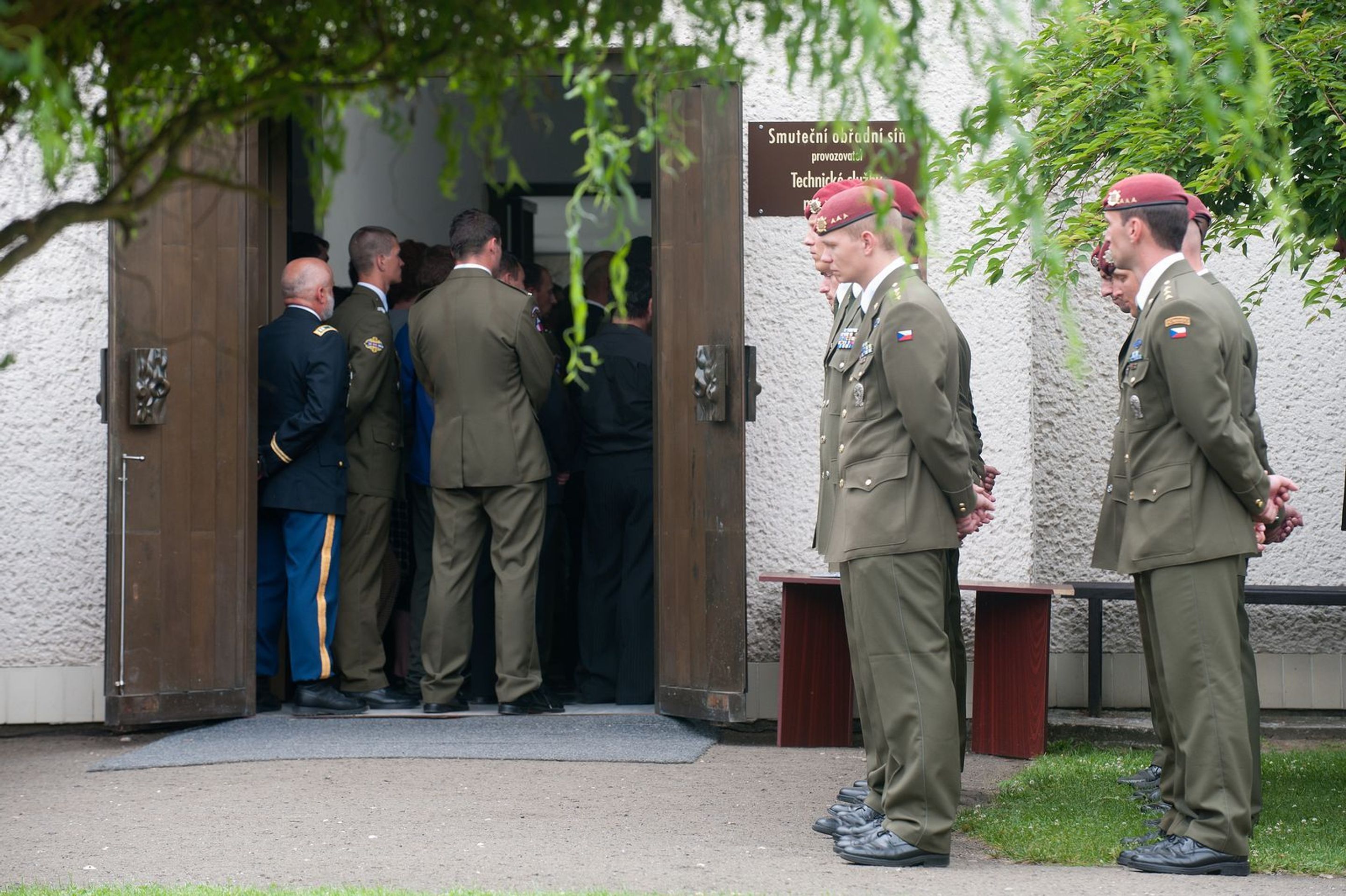 Pohřeb zabitého vojáka z Afghánistánu Ivo Klusáka - 13 - GALERIE: Pohřeb padlého vojáka v Afghánistánu Ivo Klusáka (9/21)