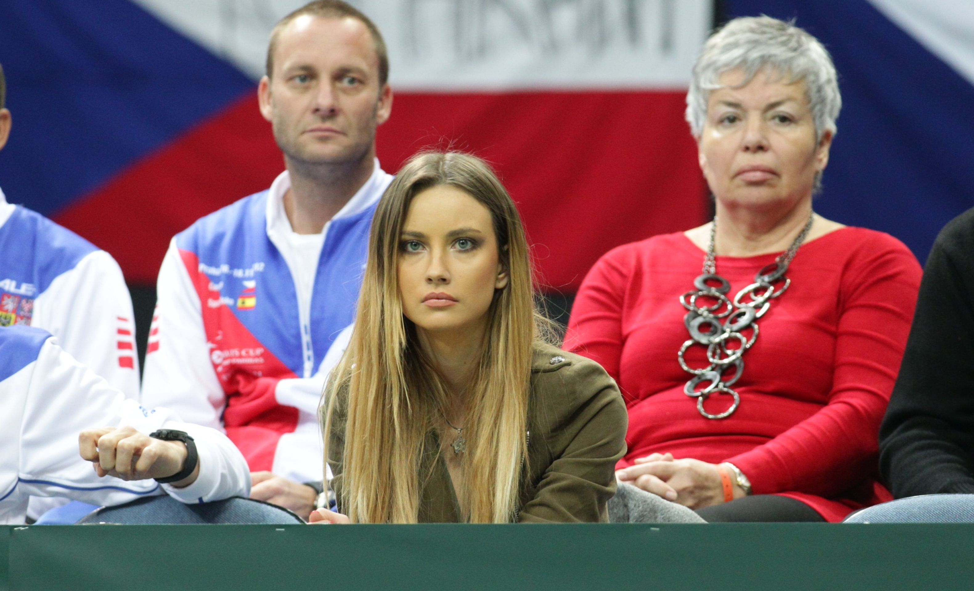 Nicole Vaidišová a Ester Sátorová - GALERIE: Nicole Vaidišová a Ester Sátorová při finále Davis Cupu (4/6)