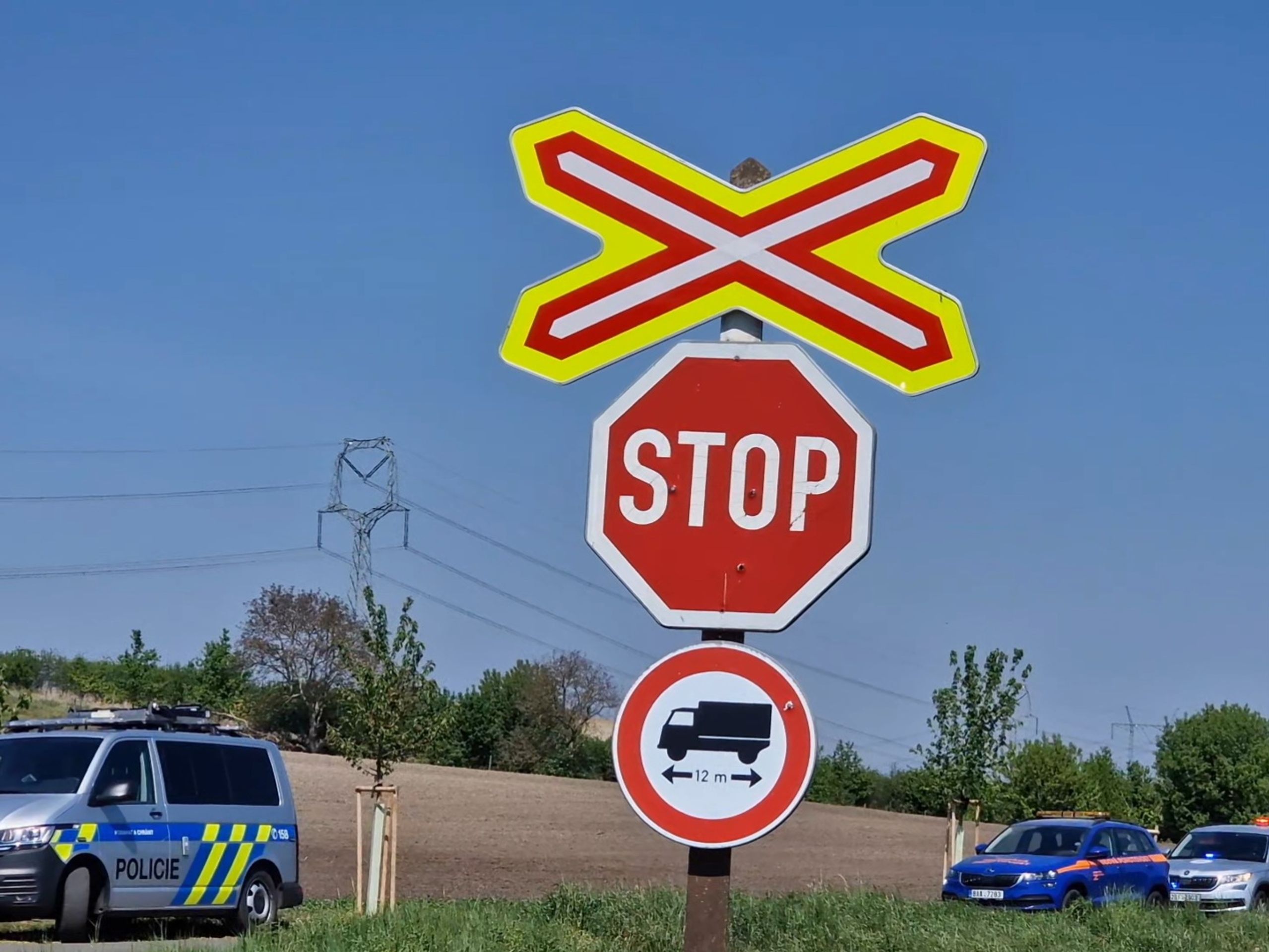 Cyklista nepřežil srážku s vlakem - Tragická nehoda na Hodonínsku (2/4)