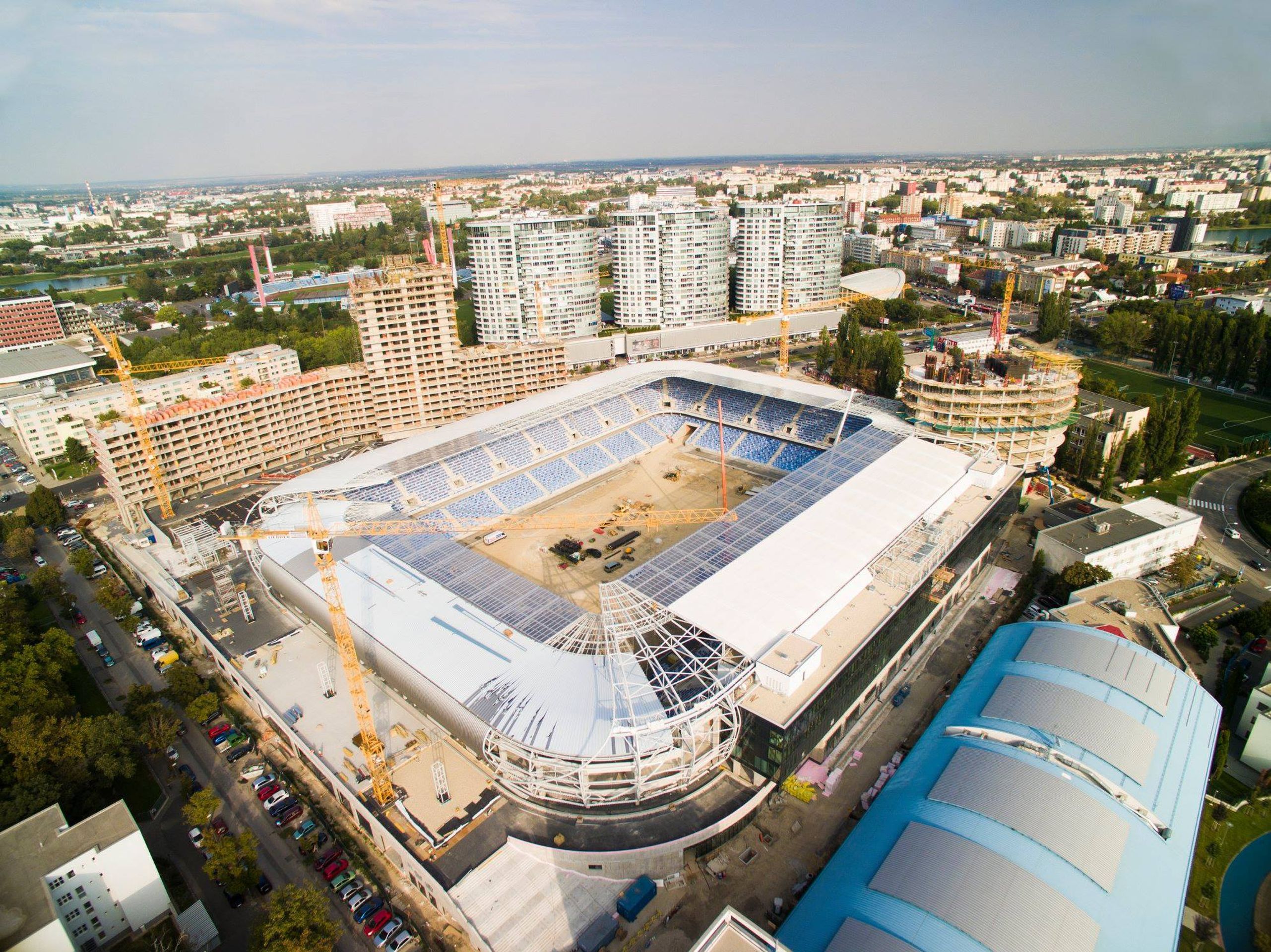 Stadion Tehelné pole - GALERIE: Na Slovensku finišují s výstavbou nového stadionu (4/4)