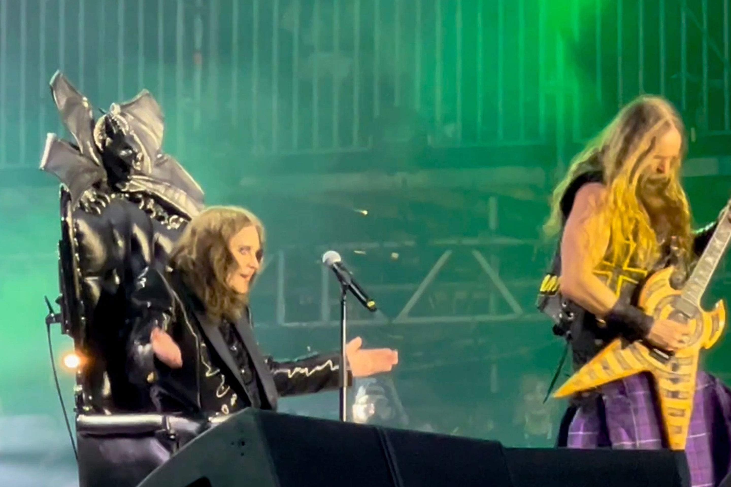 Poslední koncert Ozzyho Osbourna - Poslední fotky Ozzyho Osbourna (4/4)