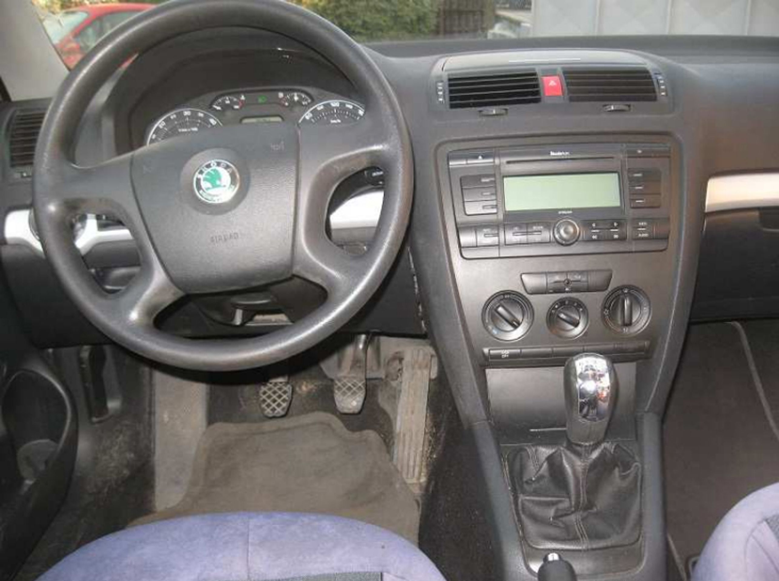 Škoda Octavia - 2 - GALERIE: Dražby - 2 (26/30)