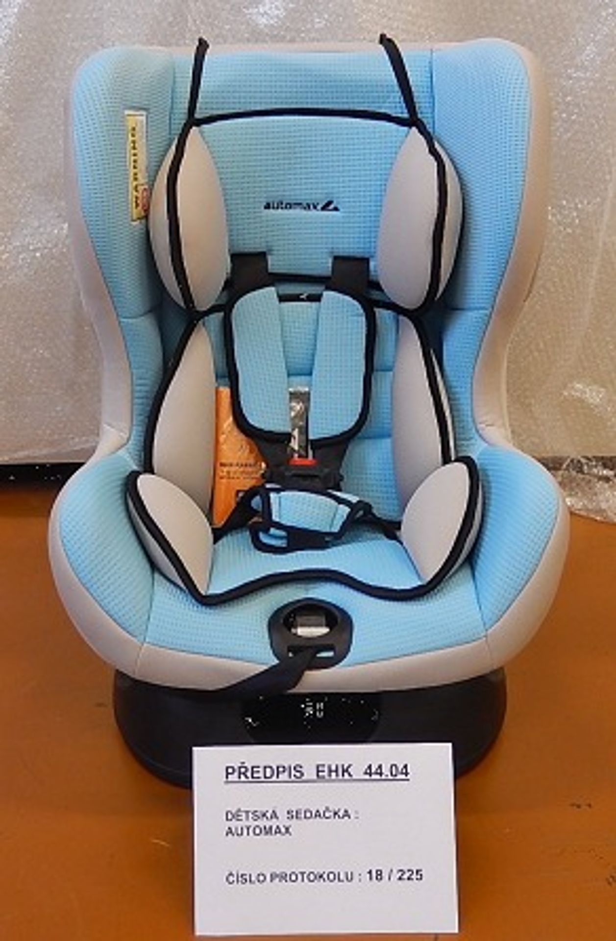 Nebezpečné dětské autosedačky - AUTOMAX - GALERIE: Nebezpečné dětské autosedačky (1/10)