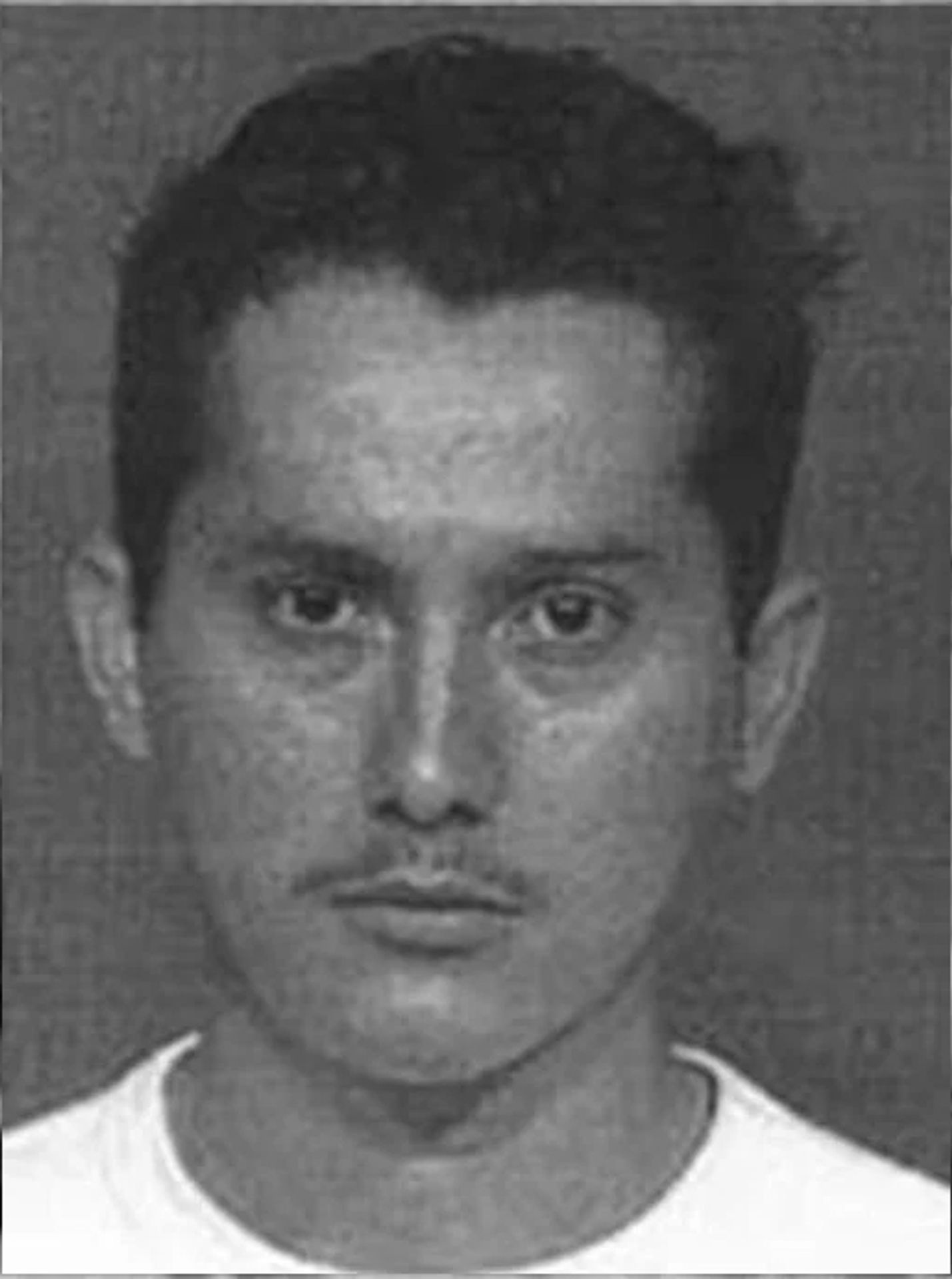 Alexis Flores, 1982 Honduras (2) - Světově nejhledanější osoby (51/61)